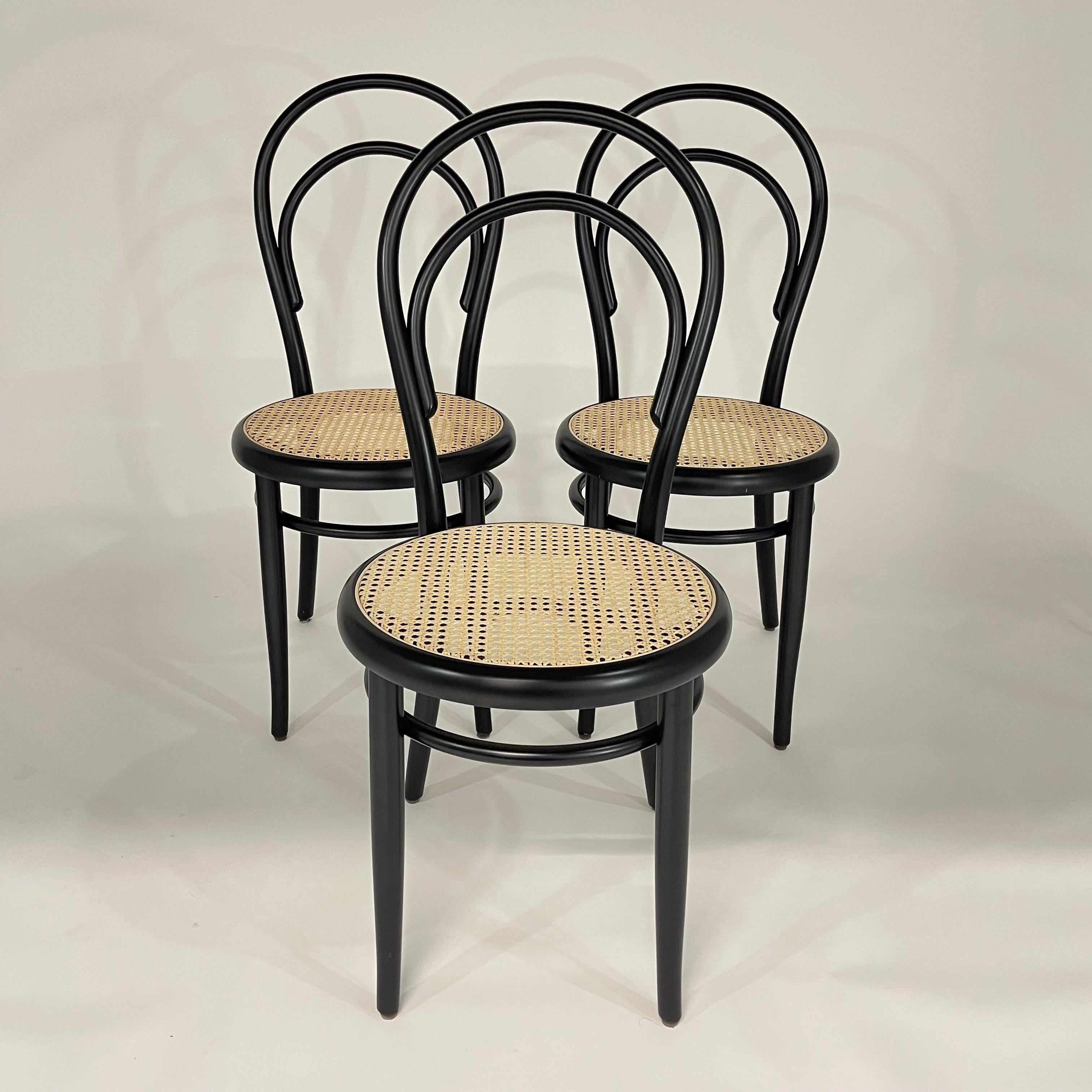 Michael Thonet N. 14 Bistro Dining Chair, Austria For Sale 16