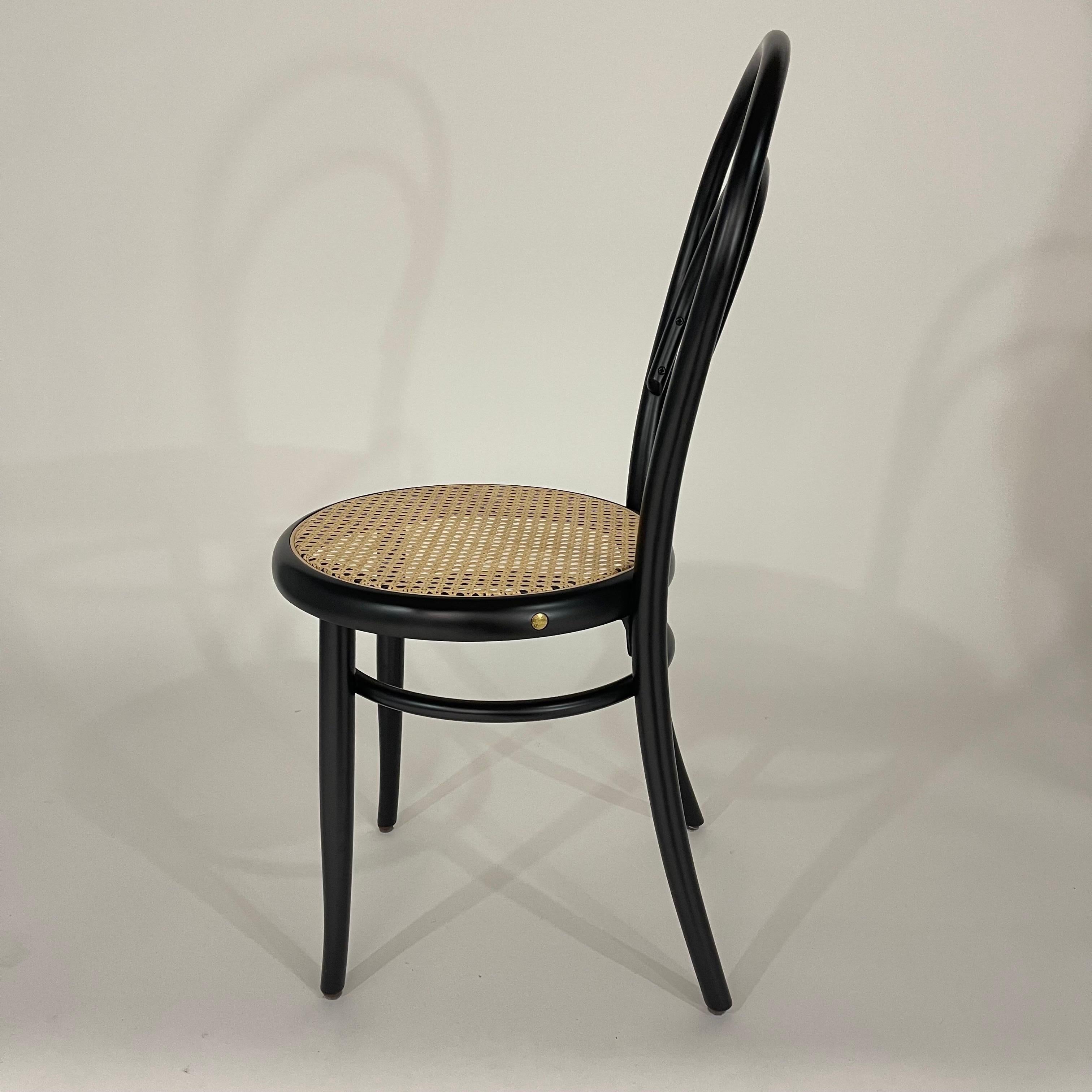 Moderne Chaise de salle à manger Bistro N. 14 de Michael Thonet, Autriche en vente