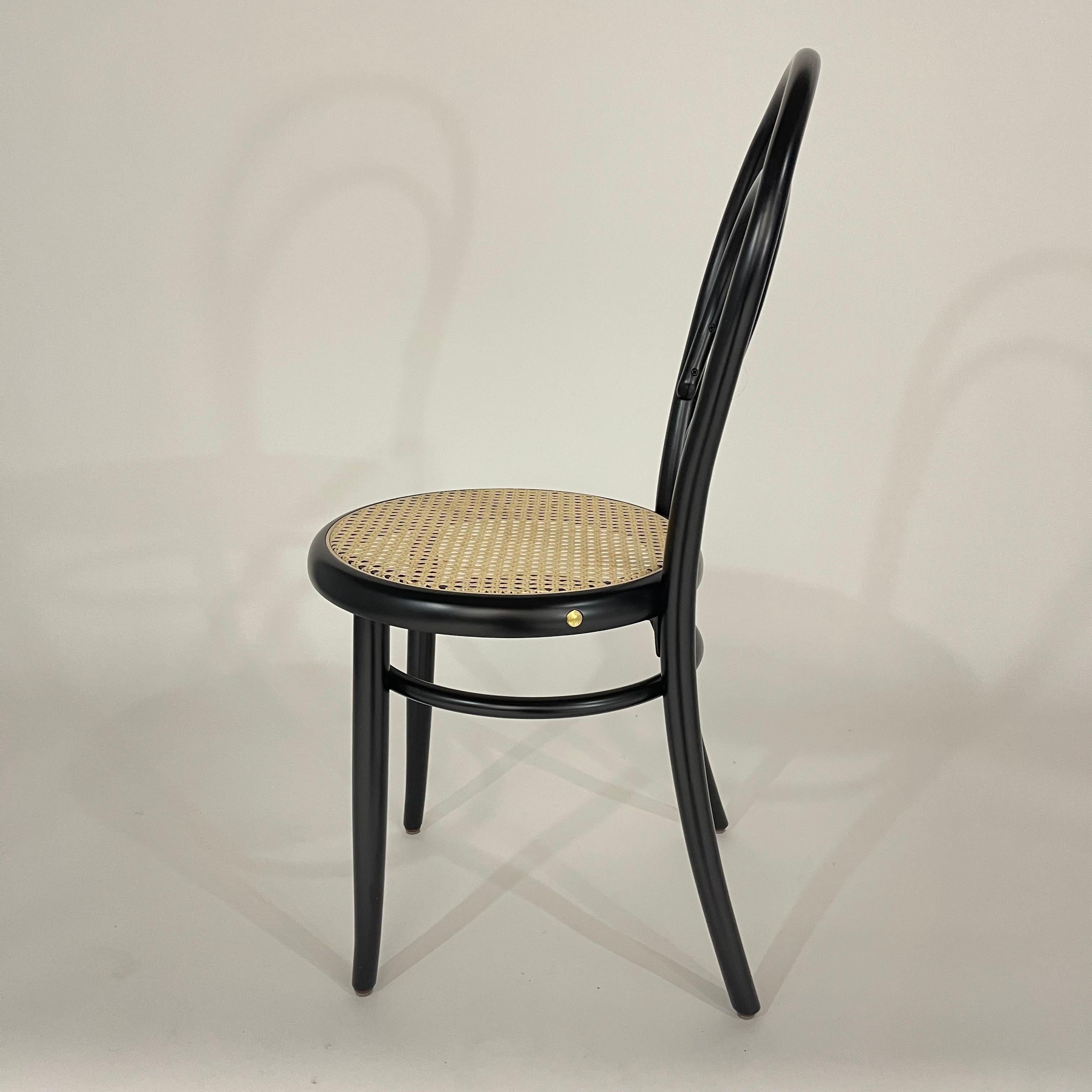 Moderne Chaise de salle à manger Bistro N. 14 de Michael Thonet, Autriche en vente