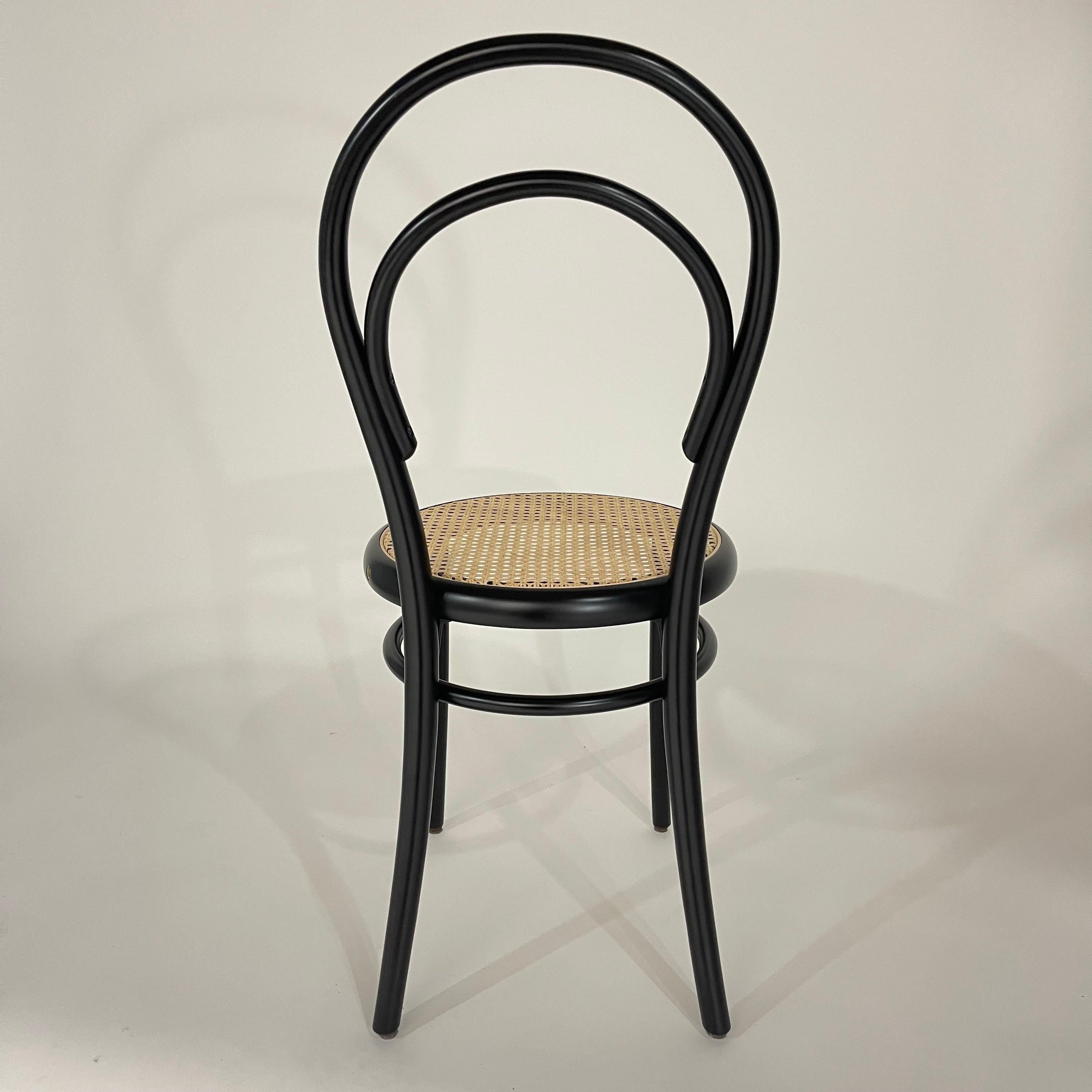 Peint Chaise de salle à manger Bistro N. 14 de Michael Thonet, Autriche en vente