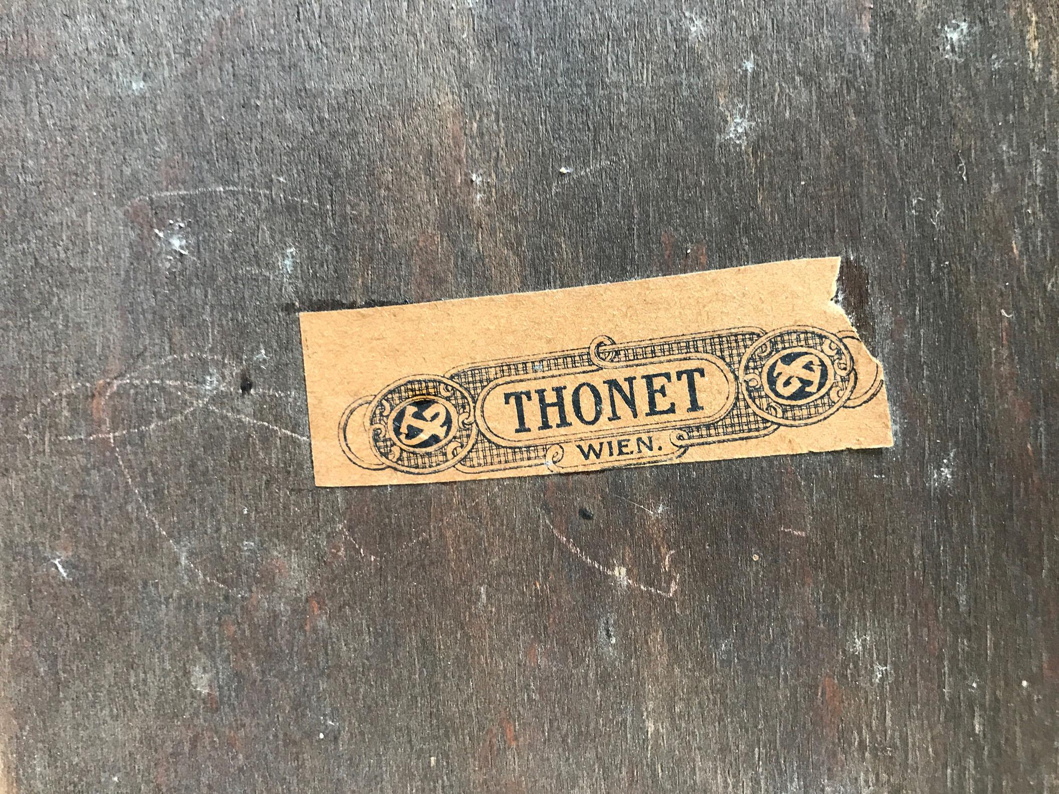 Michael Thonet, Pair of Servant Tables n ° 9136, Wien, 1910 6