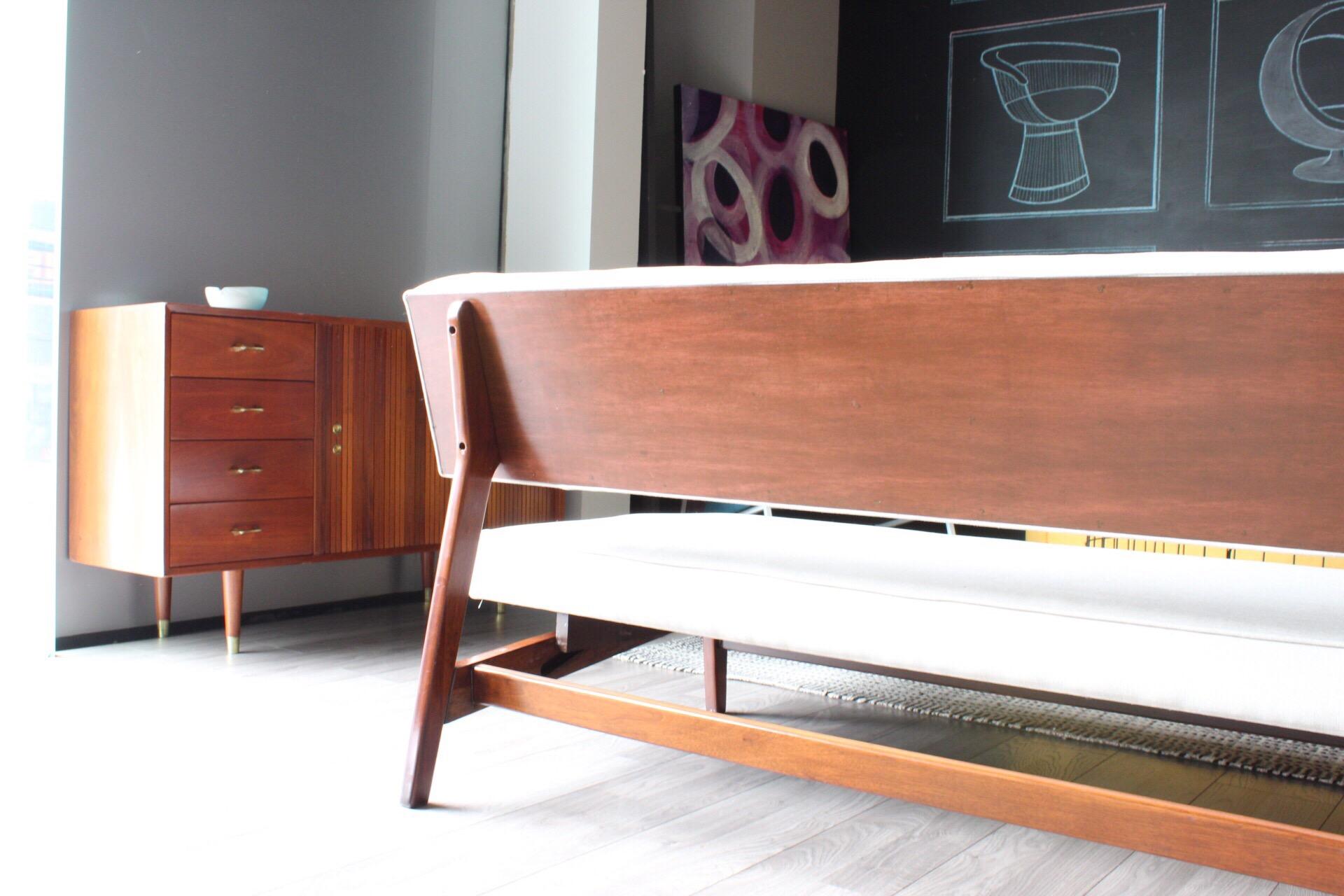 Michael van Beuren Daybed 4