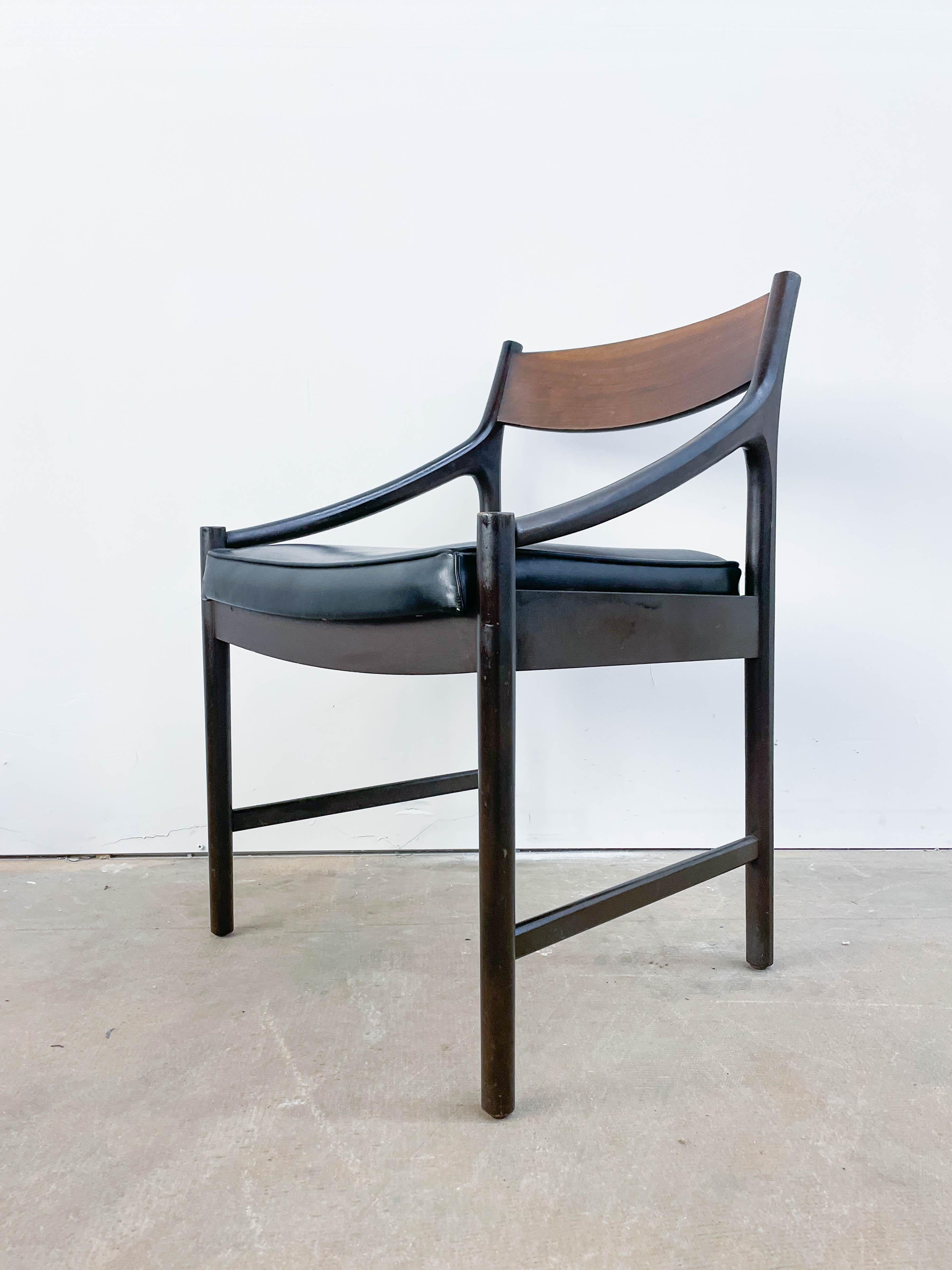20th Century Michael van Beuren 'Edimburgo' Armchair For Sale
