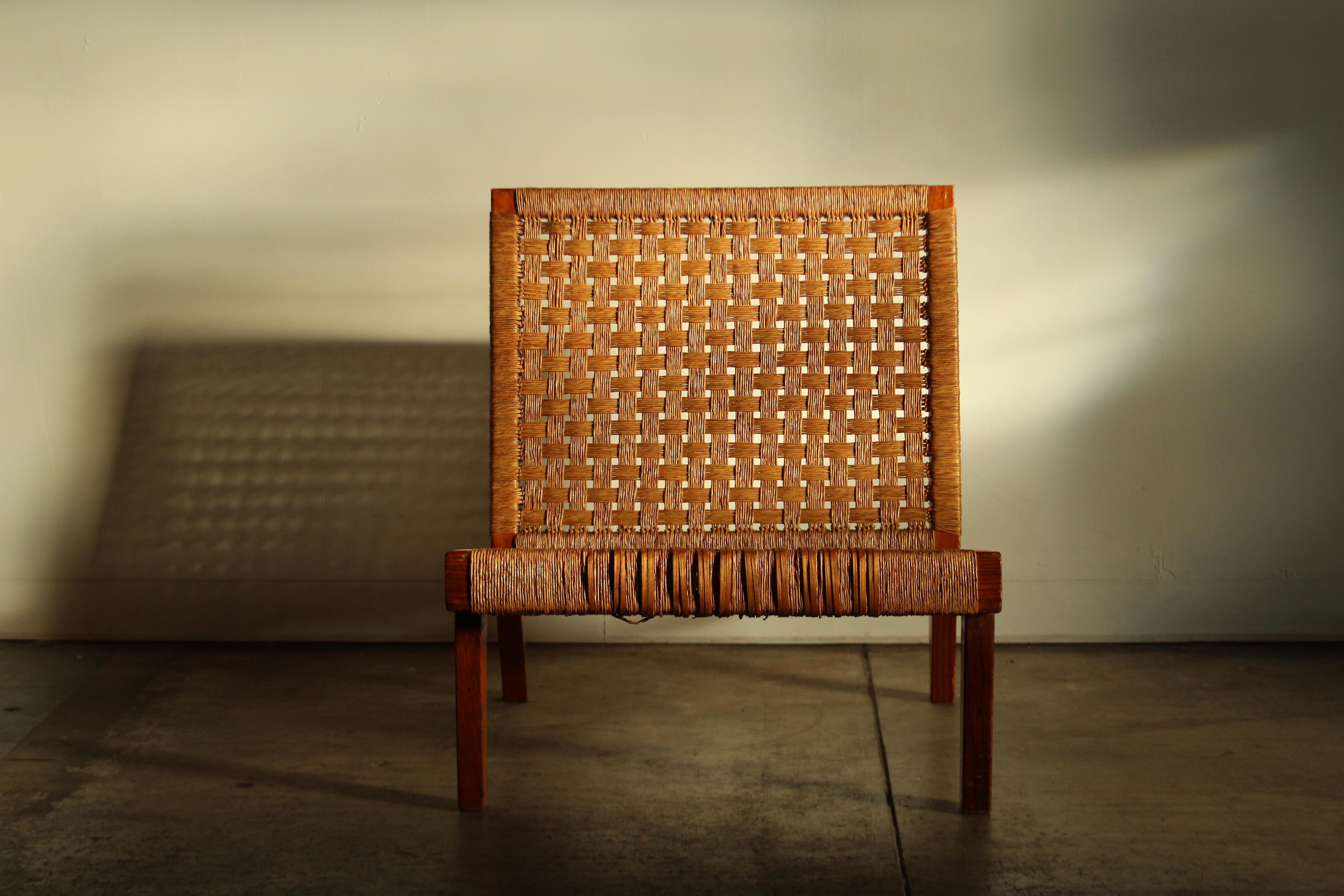 Michael van Beuren Mexican Modernist Pine and Woven Palm Lounge Chair, 1940s For Sale 3