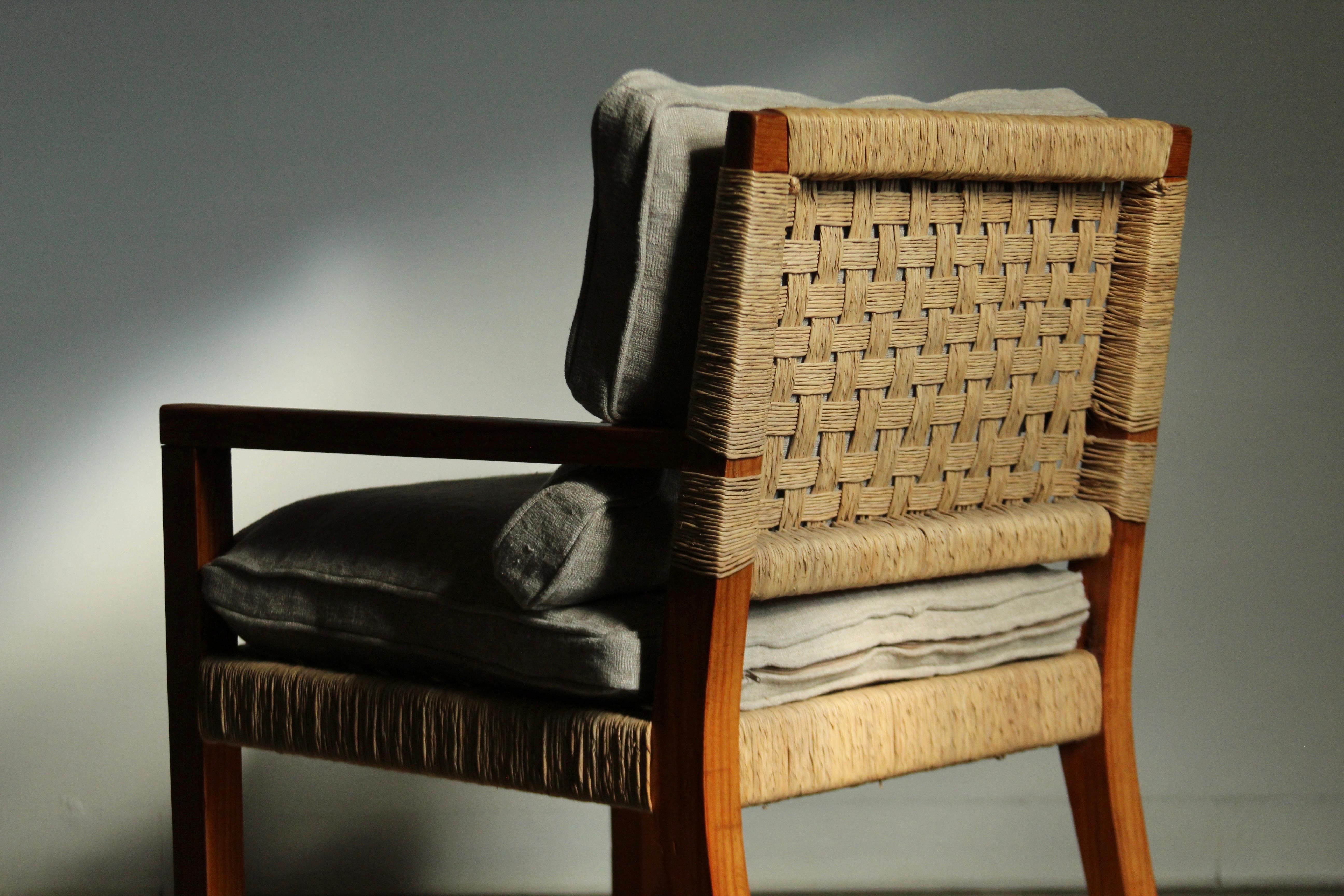 Mid-20th Century Michael Van Beuren Mexican Modernist Pine Lounge, 1940s