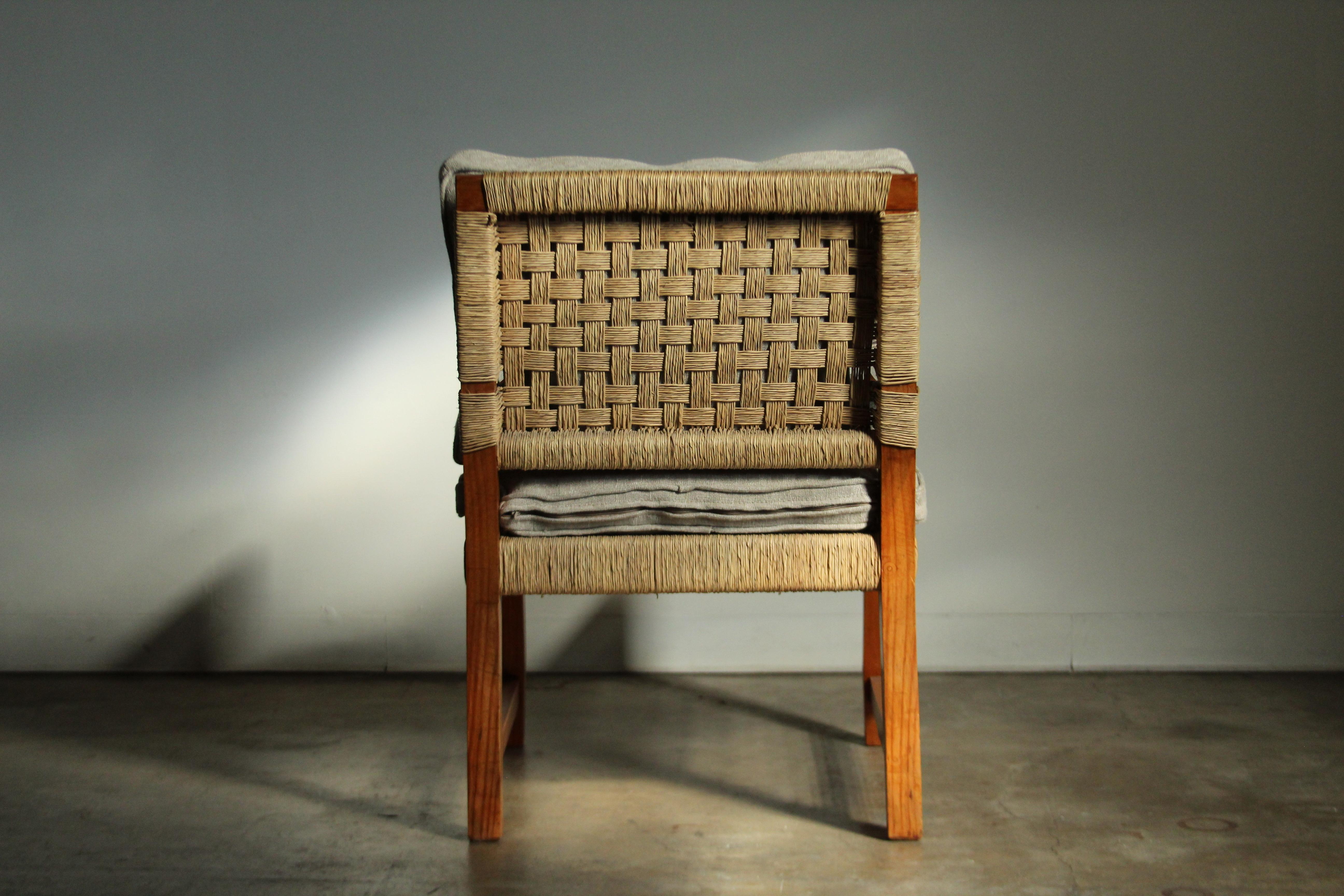 Linen Michael Van Beuren Mexican Modernist Pine Lounge, 1940s