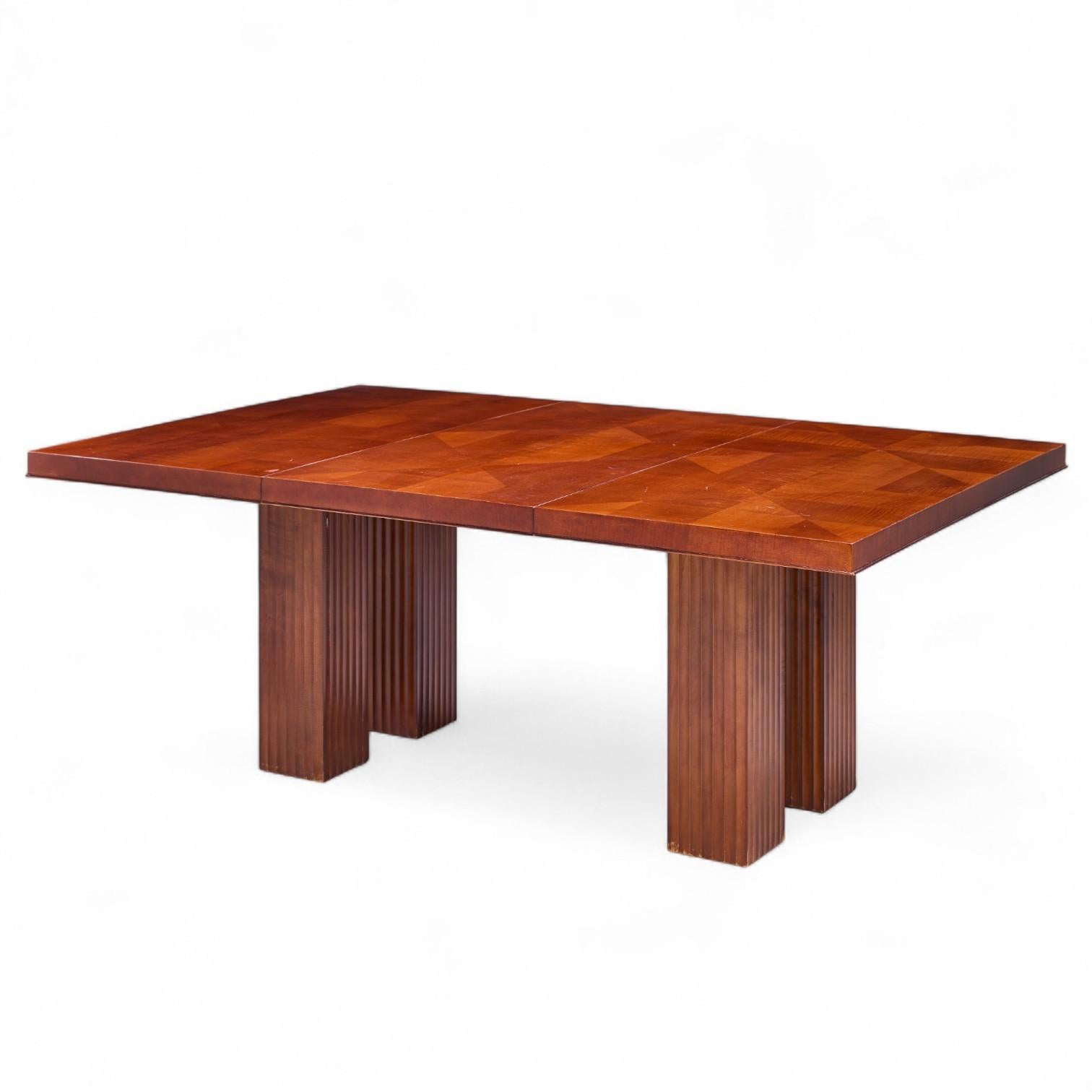 Michael Vanderbyl para Baker Mesa de comedor extensible arquetipo caoba - 1 hoja Moderno en venta