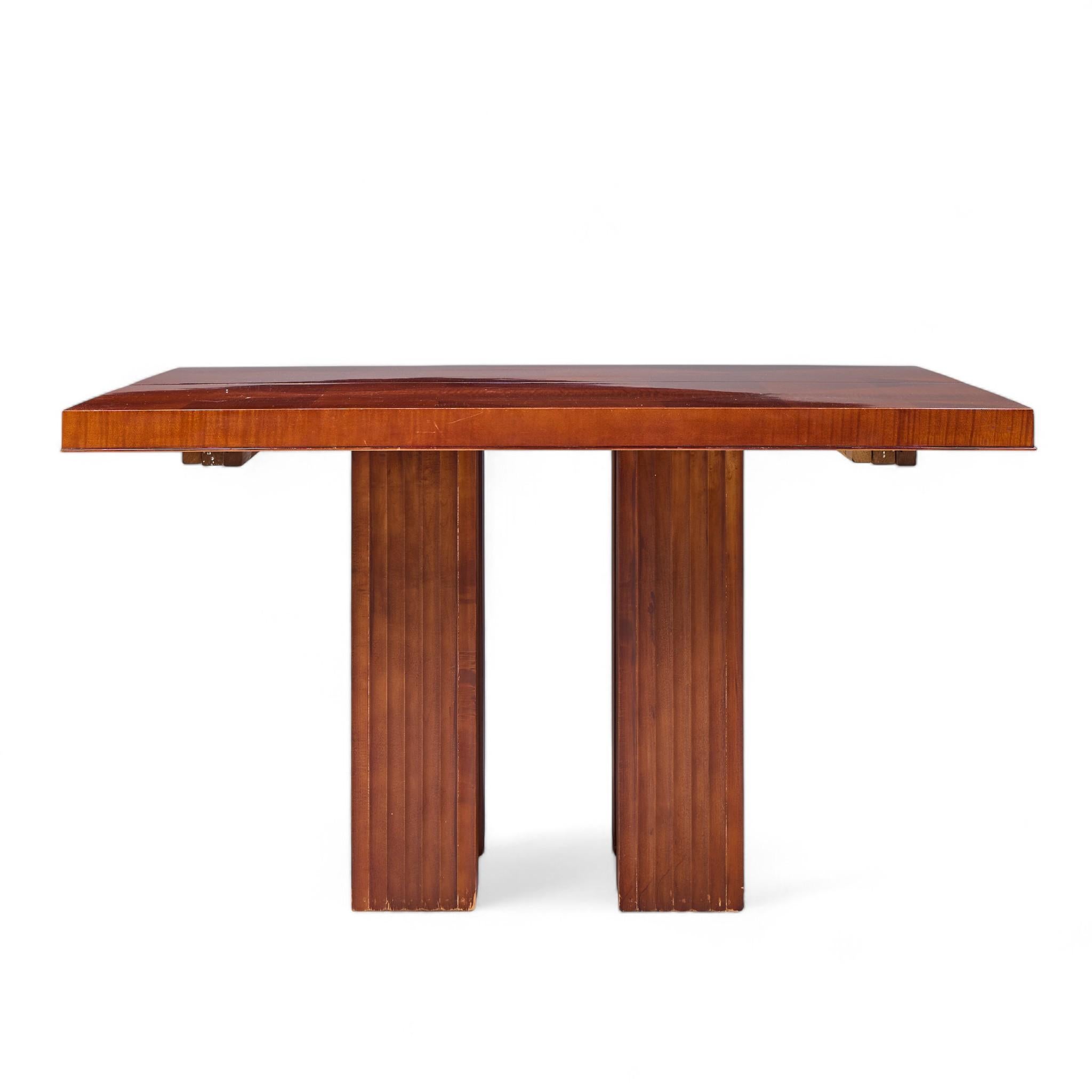 Michael Vanderbyl para Baker Mesa de comedor extensible arquetipo caoba - 1 hoja Estadounidense en venta