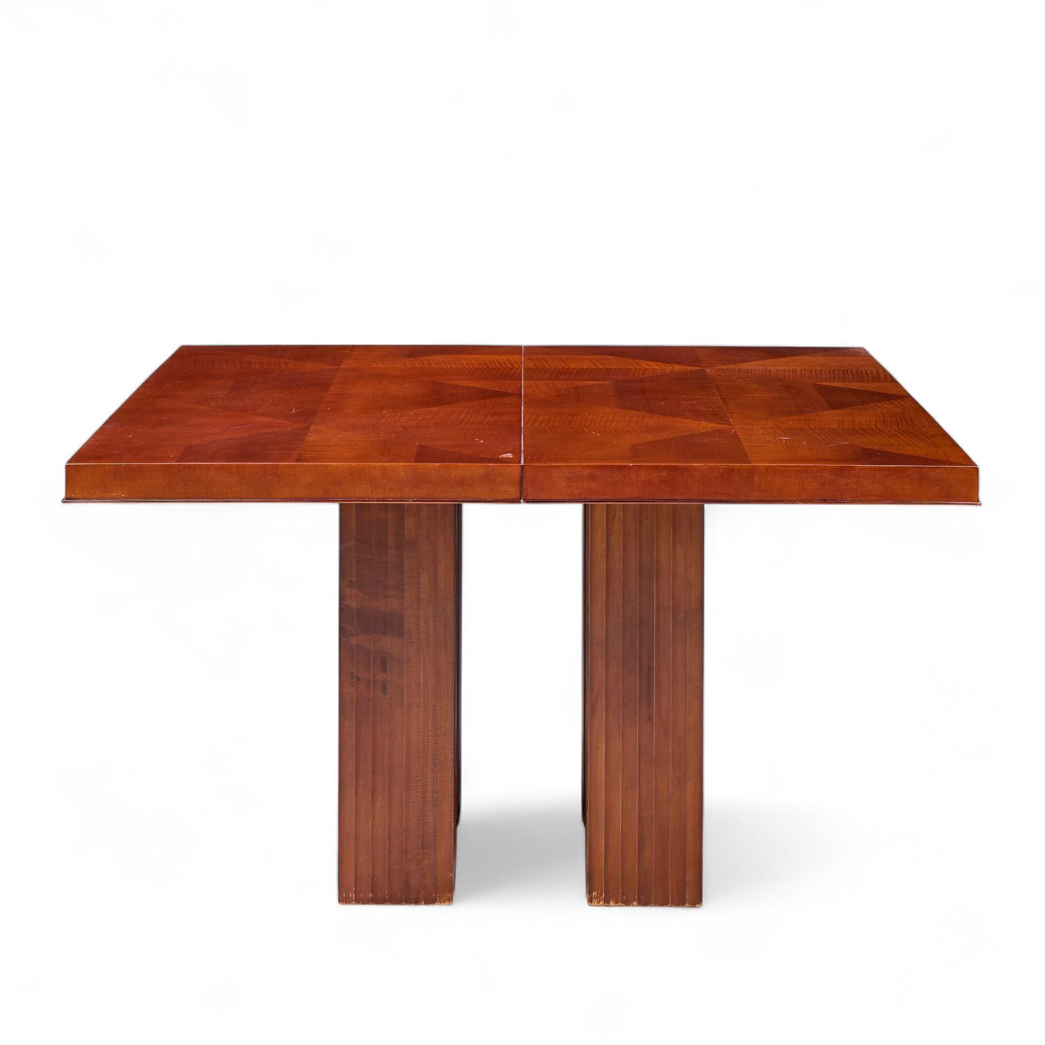 Michael Vanderbyl para Baker Mesa de comedor extensible arquetipo caoba - 1 hoja Caoba en venta