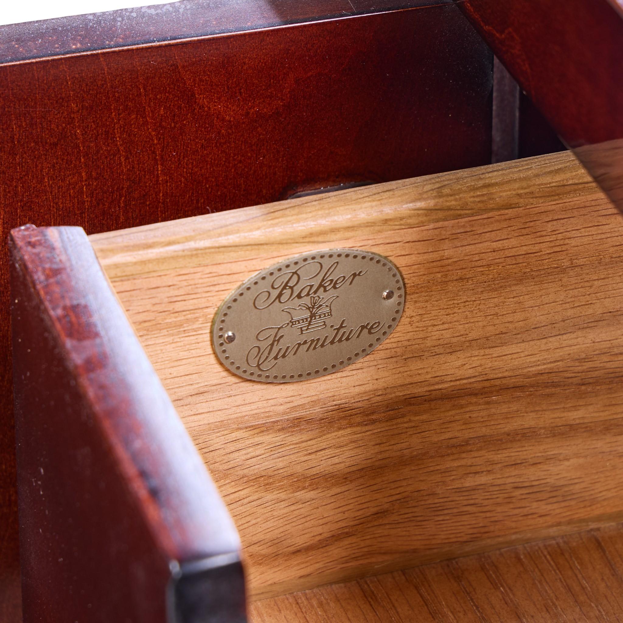 Credenza arquetipo de caoba Michael Vanderbyl para Baker Furniture en venta 7