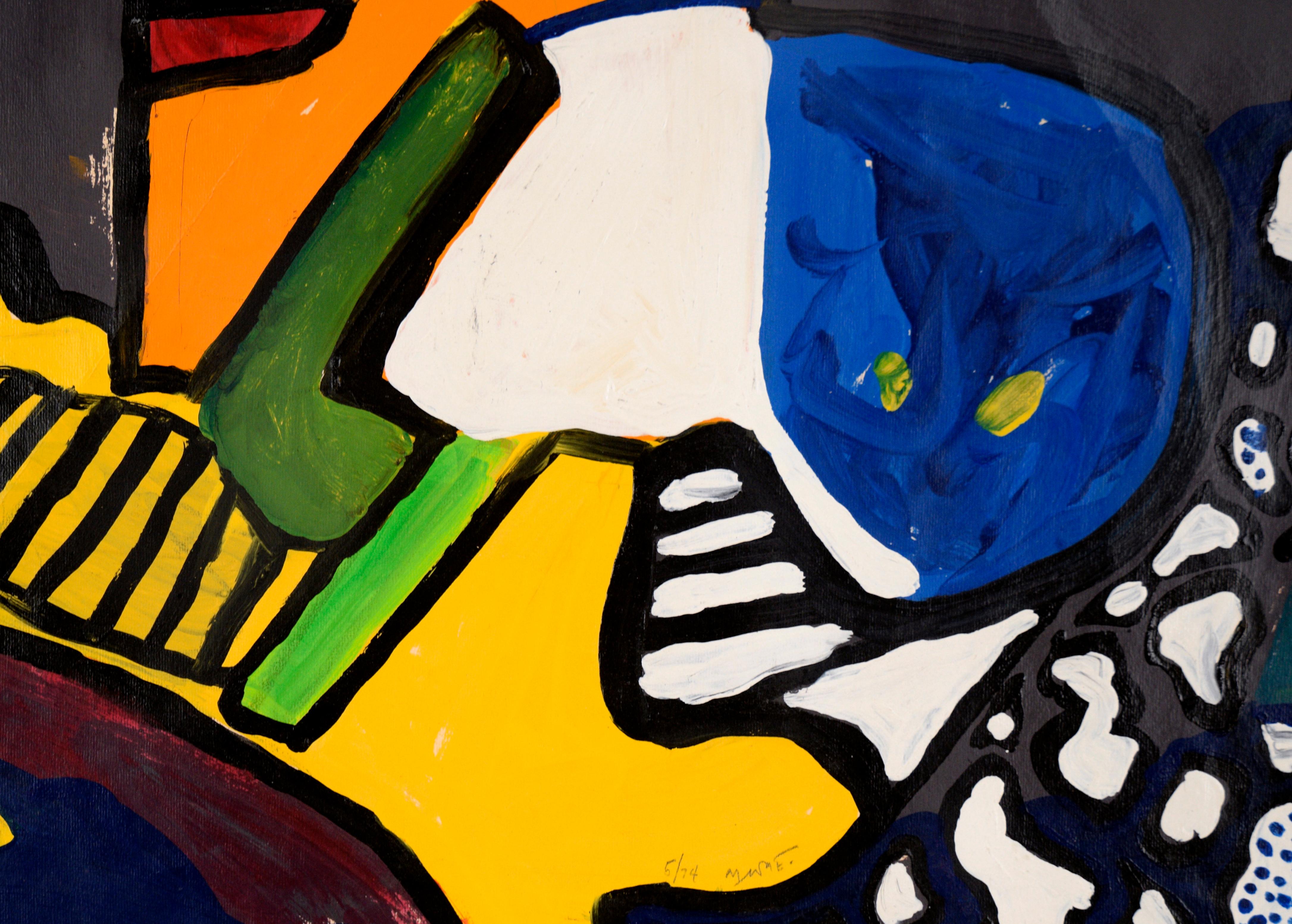 Farbenfrohe abstrakte Komposition von Michael William Eggleston (Amerikaner, 20. Jahrhundert). Kräftige Farben und Formen greifen ineinander und bilden eine kontrastreiche Komposition. Abschnitte in Orange, Gelb, Weiß und Blau sind schwarz umrandet