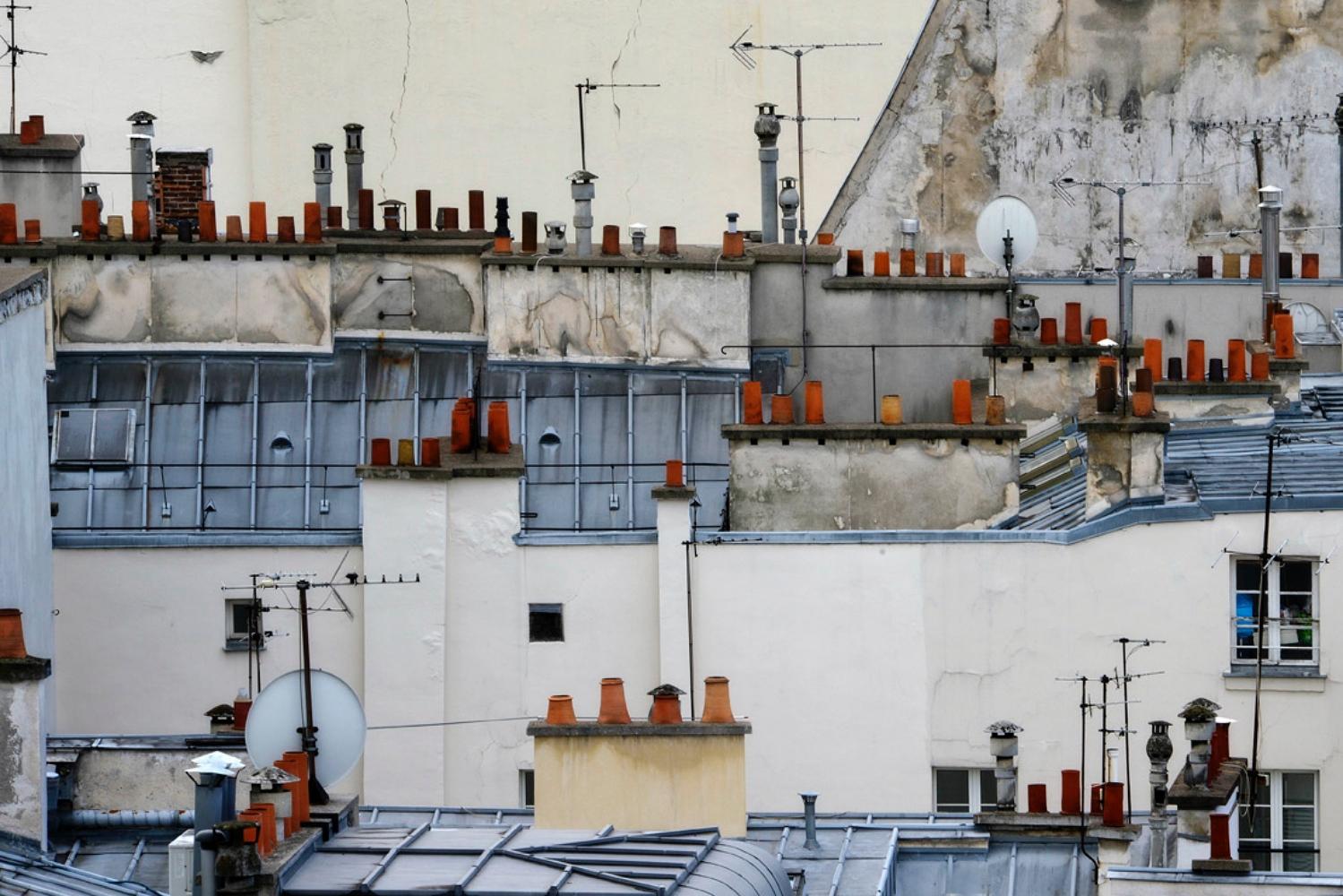 Michael WOLF (1954 – 2019, Germany)
Paris Rooftops 14, 2014
C–print
Sheet 121,9 x 172,7 cm (48 x 68 in.) 
Edition of 9, plus 2 AP; Ed. no. 2/9

Michael Wolf was born in 1954 in Munich, Germany. He worked and lived in Paris and Hong Kong where he