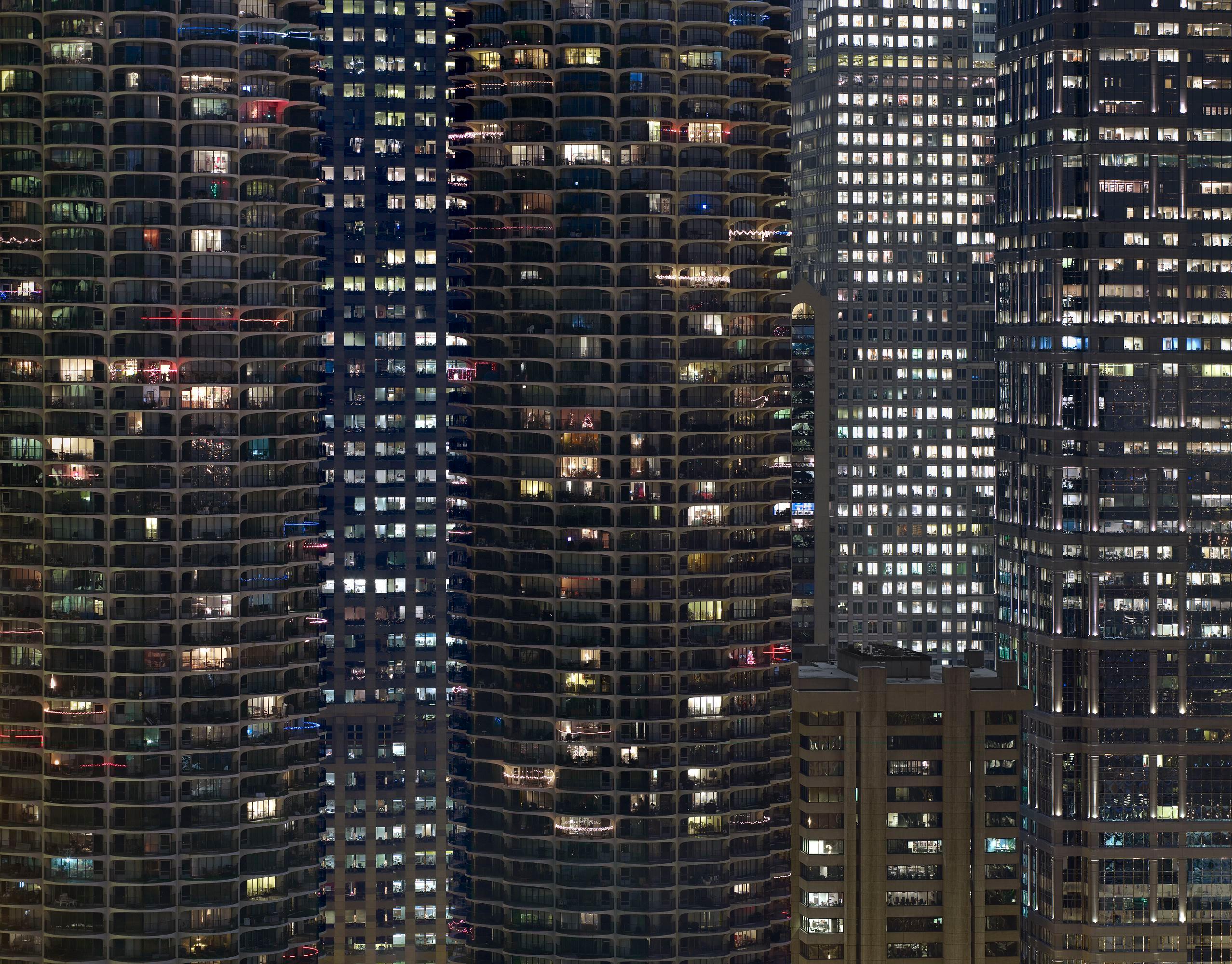 Michael WOLF (1954 - 2019, Allemagne)
Ville Transparente #62, 2007
Imprimé C
Feuille 182,9 x 233,7 cm (72 x 92 in.) 
Cadre 190 x 240 x 5 cm (74 3/4 x 94 1/2 x 2 in.)
Edition de 3, plus 2 AP ; Ed. no. 3/3
Imprimer seulement

- Michael Wolf

Michael