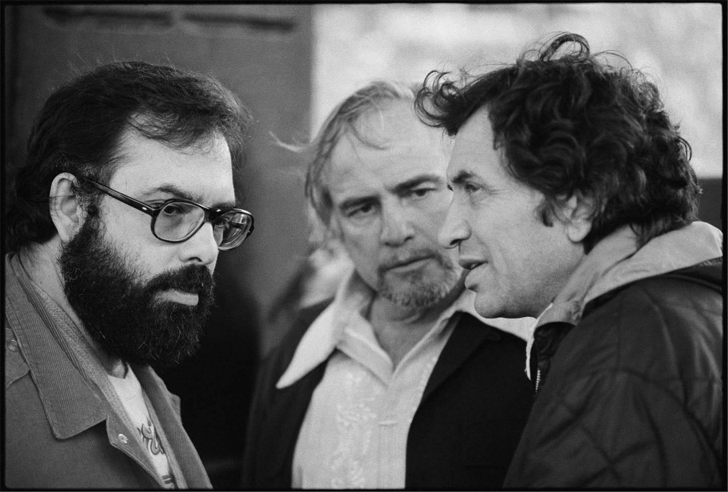 Michael Zagaris Black and White Photograph – Coppola, Brando & Graham, 1975, Coppola