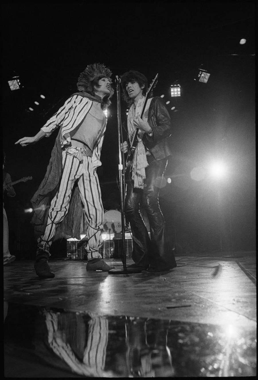 Michael Zagaris Black and White Photograph – Mick Jagger und Keith Richards, 1975