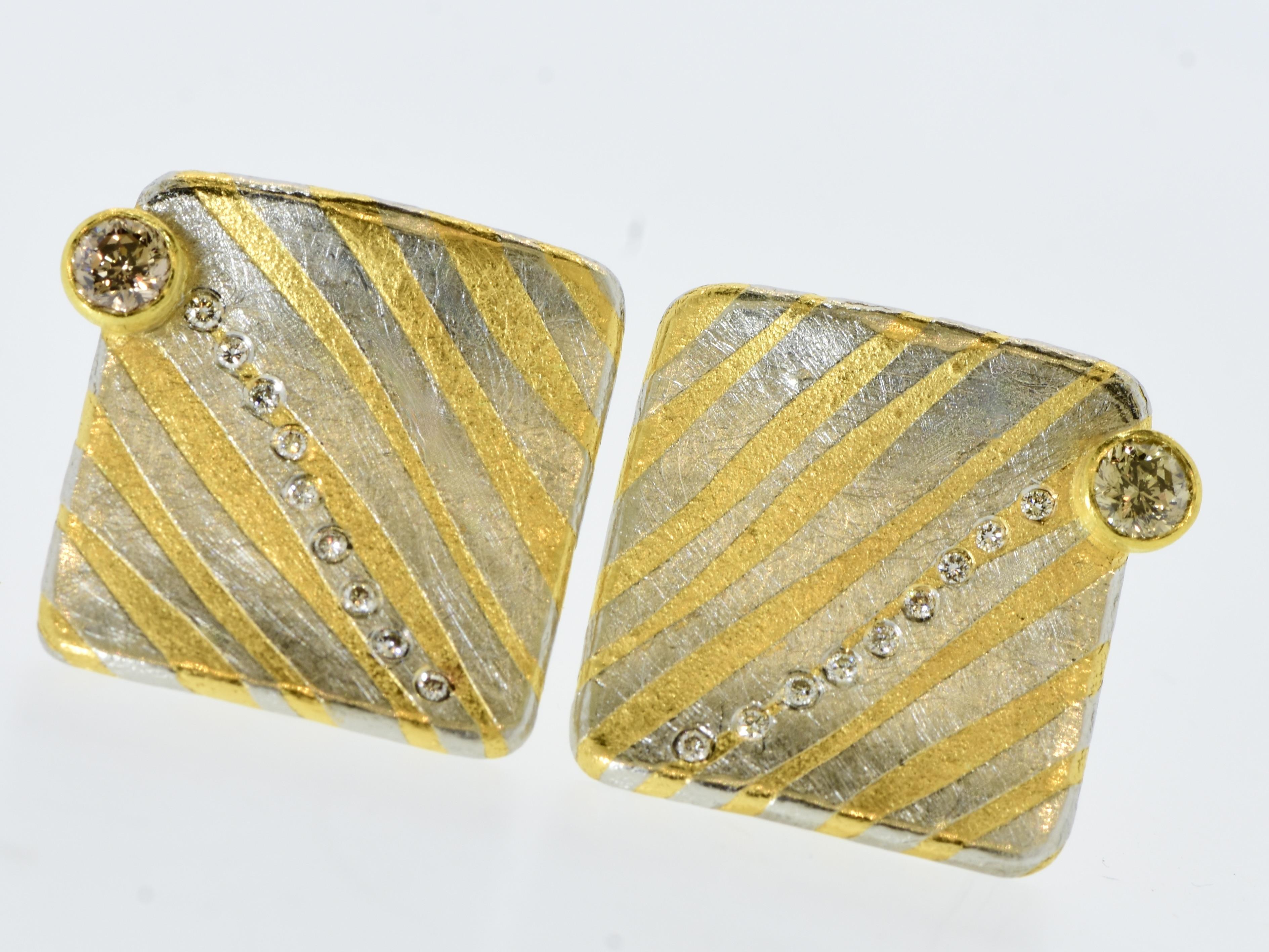 Michael Zobel Ohrringe aus 18 Karat Sterlingsilber, Diamanten und ausgefallenen farbigen Diamanten. (Brillantschliff) im Angebot