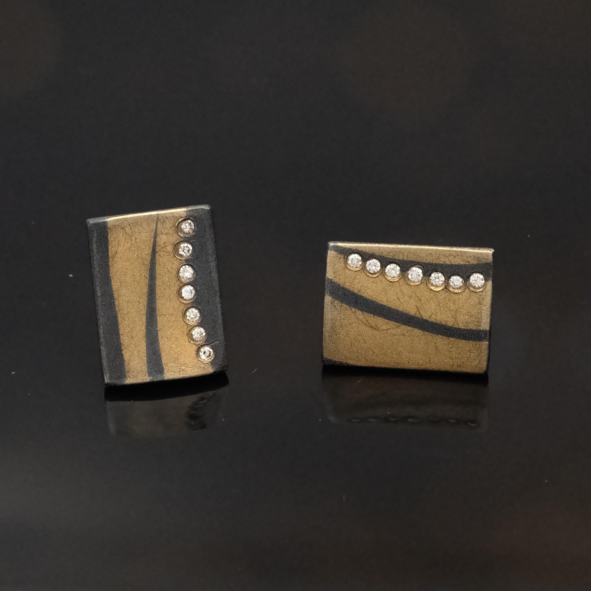 Taglio rotondo Orecchini in oro e argento con diamanti di Michael Zobel in vendita