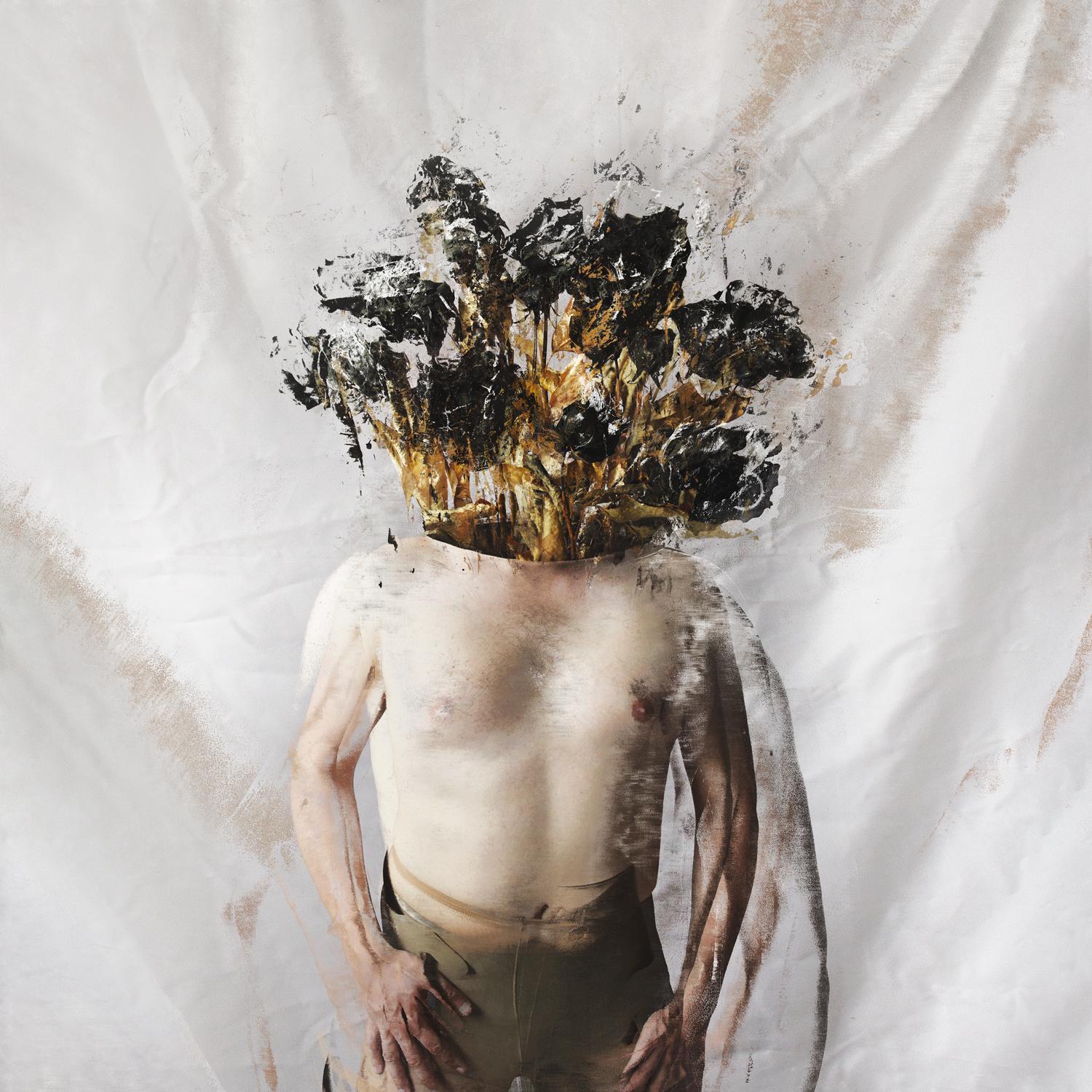 Figurative Photograph di Michaela Haider - Pezzi. Dalla serie Farbtöne