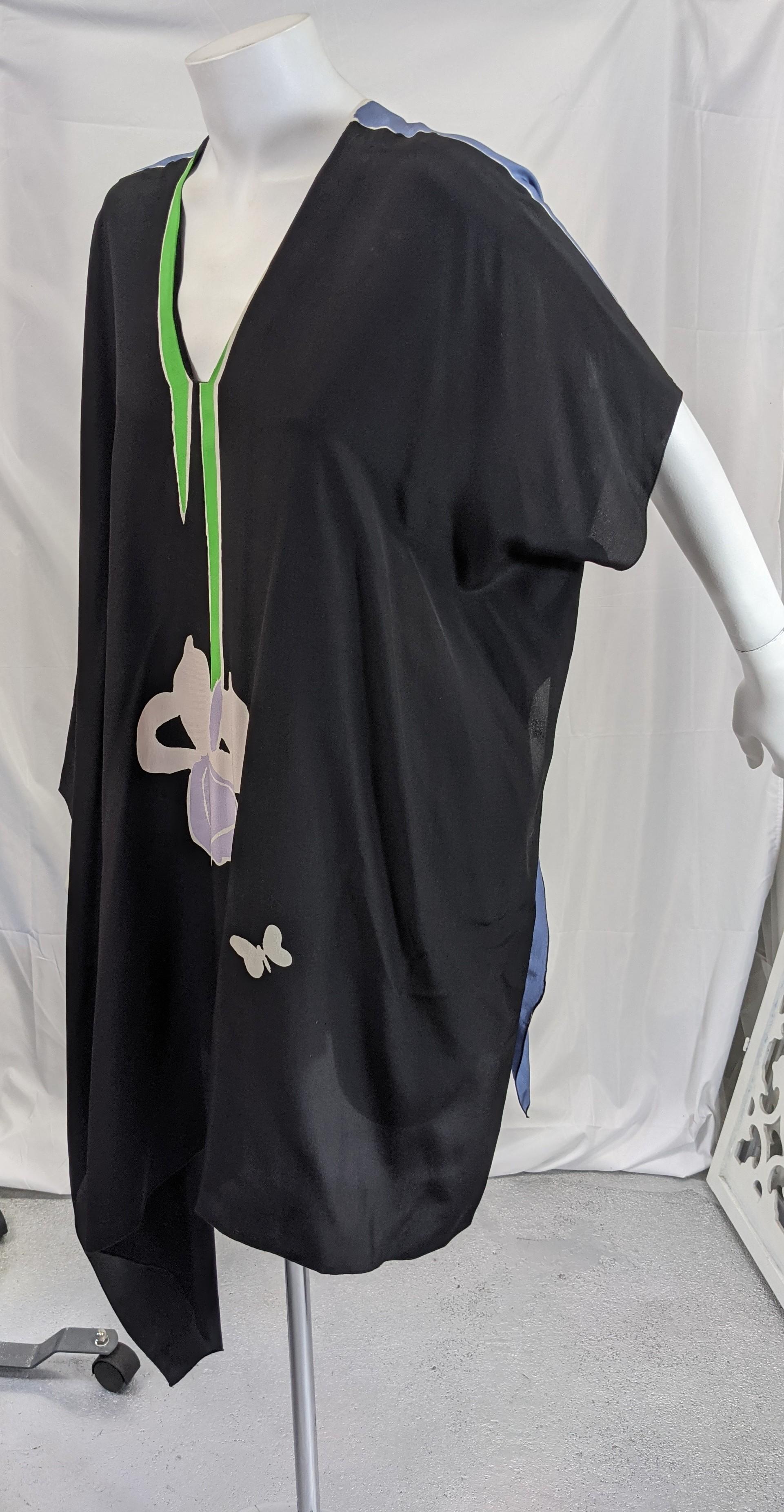 Asymmetrisches Orchideen-Top aus Seide mit Druck von Michaele Vollbrach (Schwarz) im Angebot