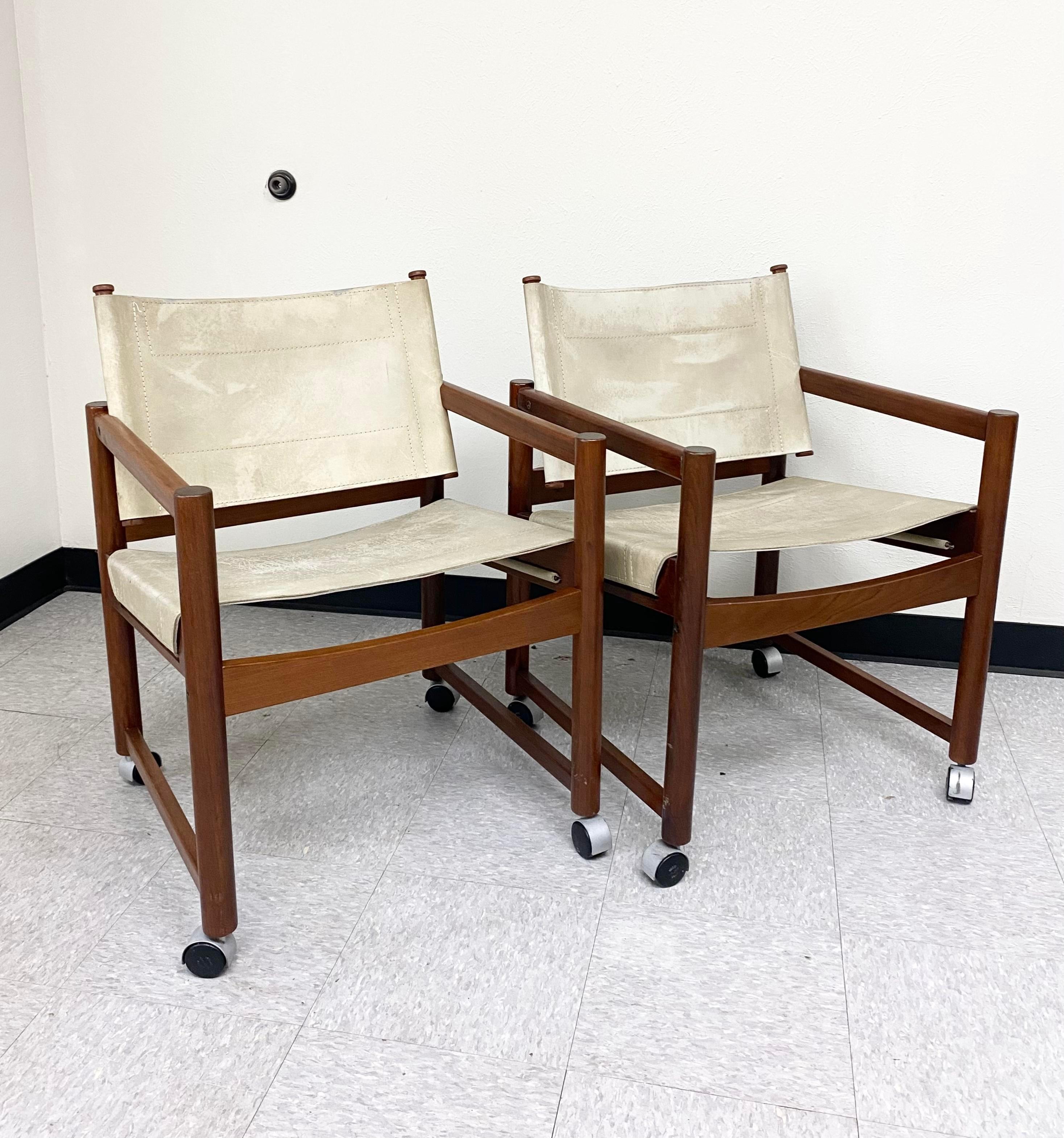 Hand-Crafted Michel Arnoult Leather + Imbuia Pair Chairs (Brazil) For Sale