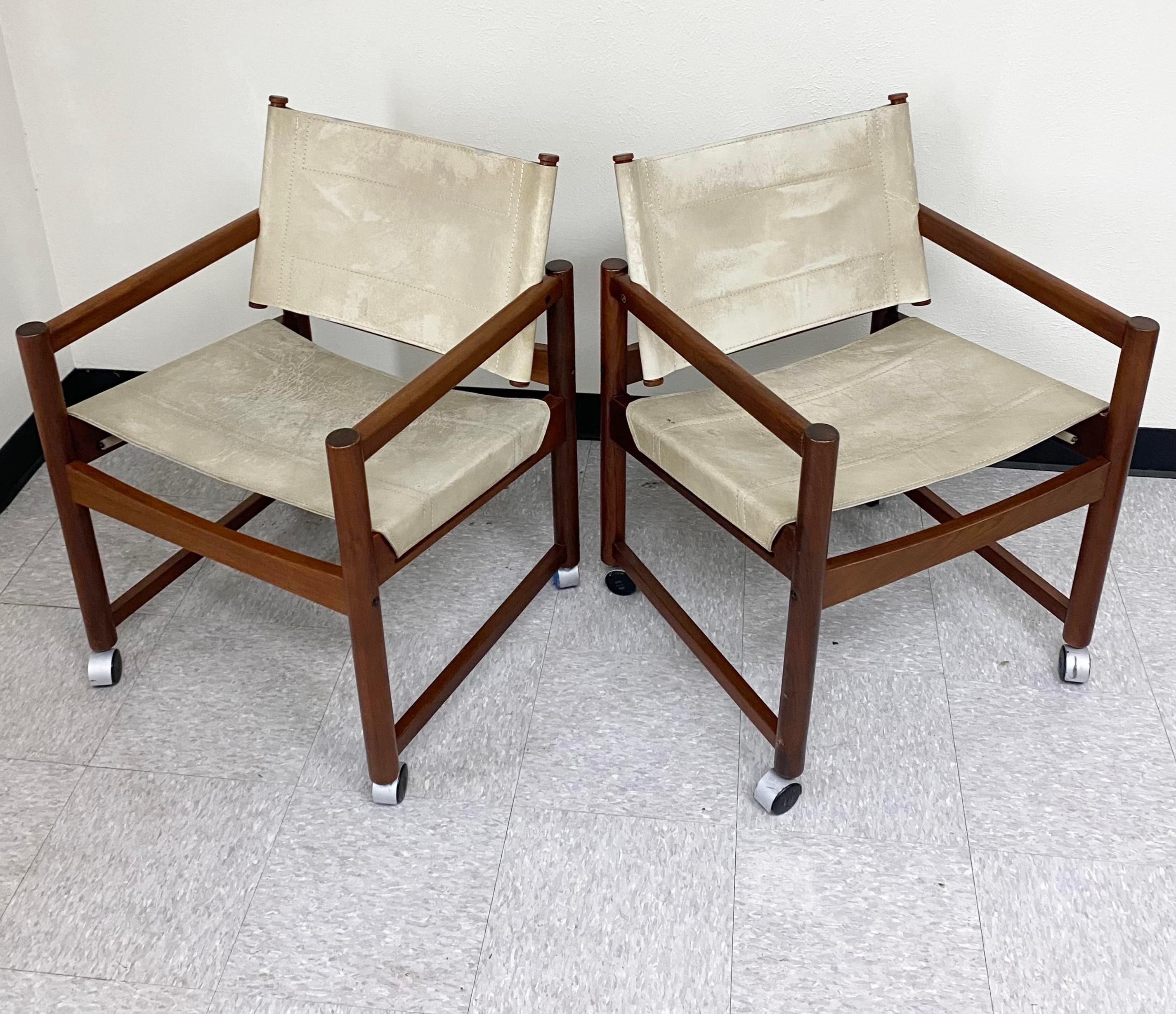 Michel Arnoult Leather + Imbuia Pair Chairs (Brazil) In Good Condition For Sale In Round Top, TX