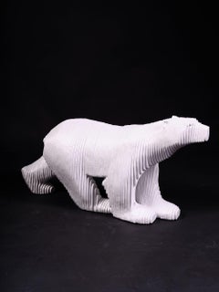 Weiß lackierte Harzskulptur „Der Bär“ von Michel Audiard, 2013, Frankreich