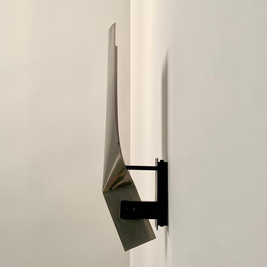 Grande applique in metallo di Michel Boyer, 1970 circa, Francia. in vendita 1