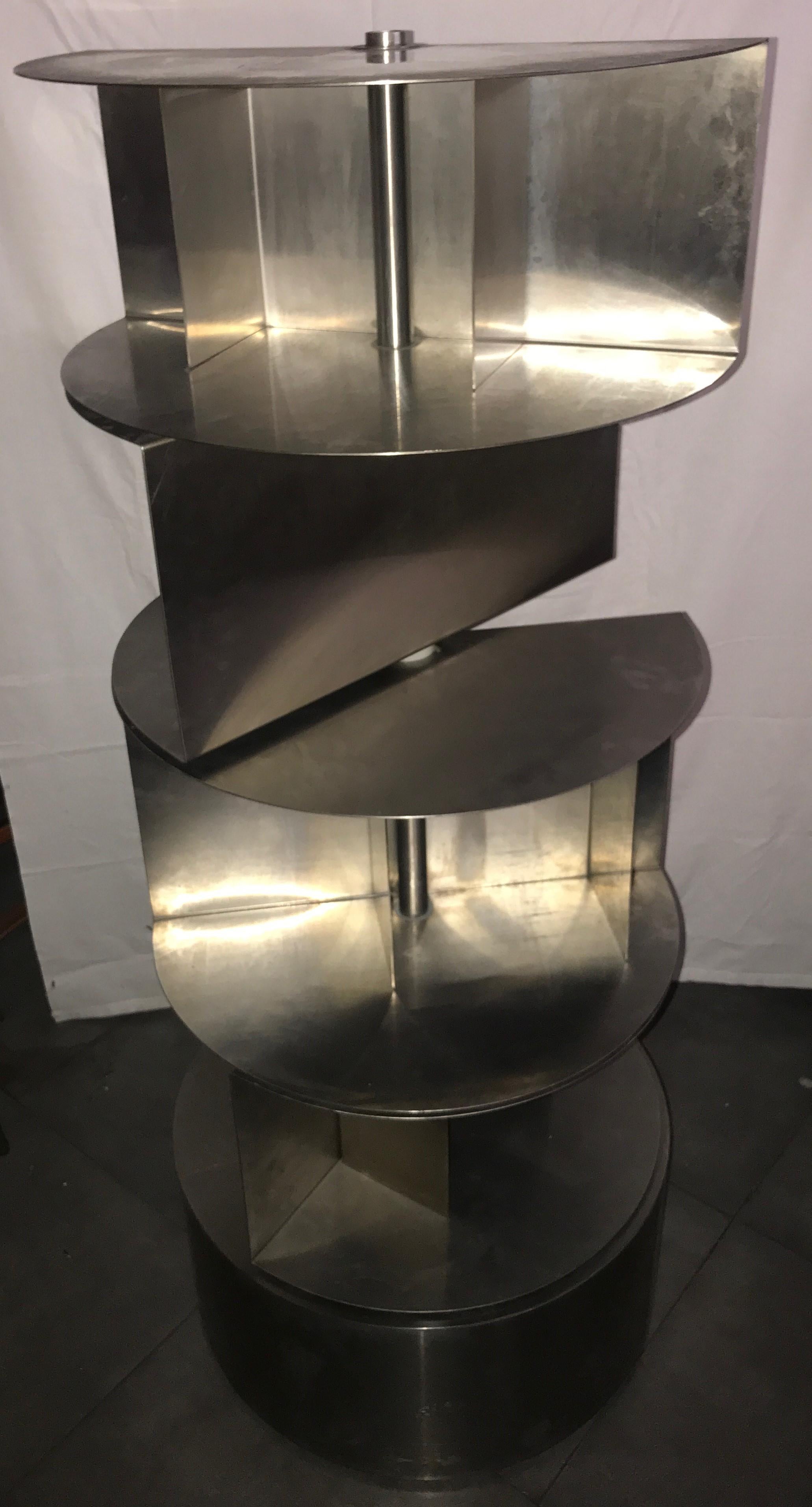 Michel Boyer Large Cylindrical Metal Cabinet, Three Rotating Shelves, 1970 In Good Condition For Sale In Aix En Provence, FR