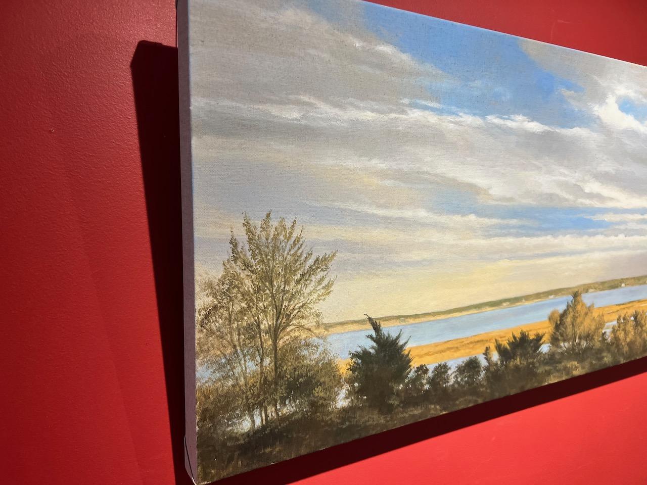 « View from the Porch » (Vue du porche) peinture à l'huile du port d'Edgartown avec phare et nuages - Gris Landscape Painting par Michel Brosseau