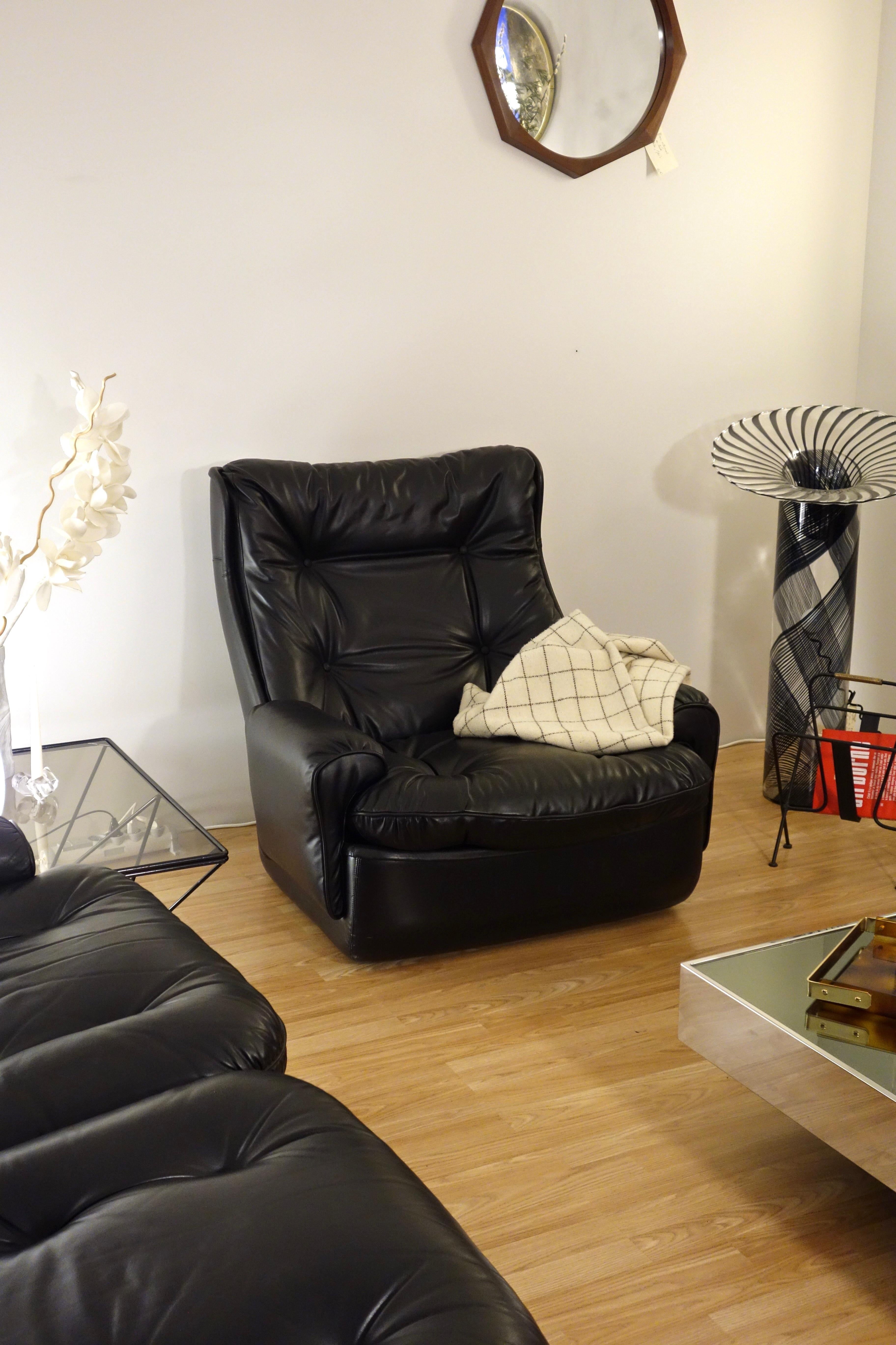 Fauteuil vintage de Michel Cadestin pour Airborne datant des années 1970

Fabrication et design français de très bonne facture.

Variante du modèle 