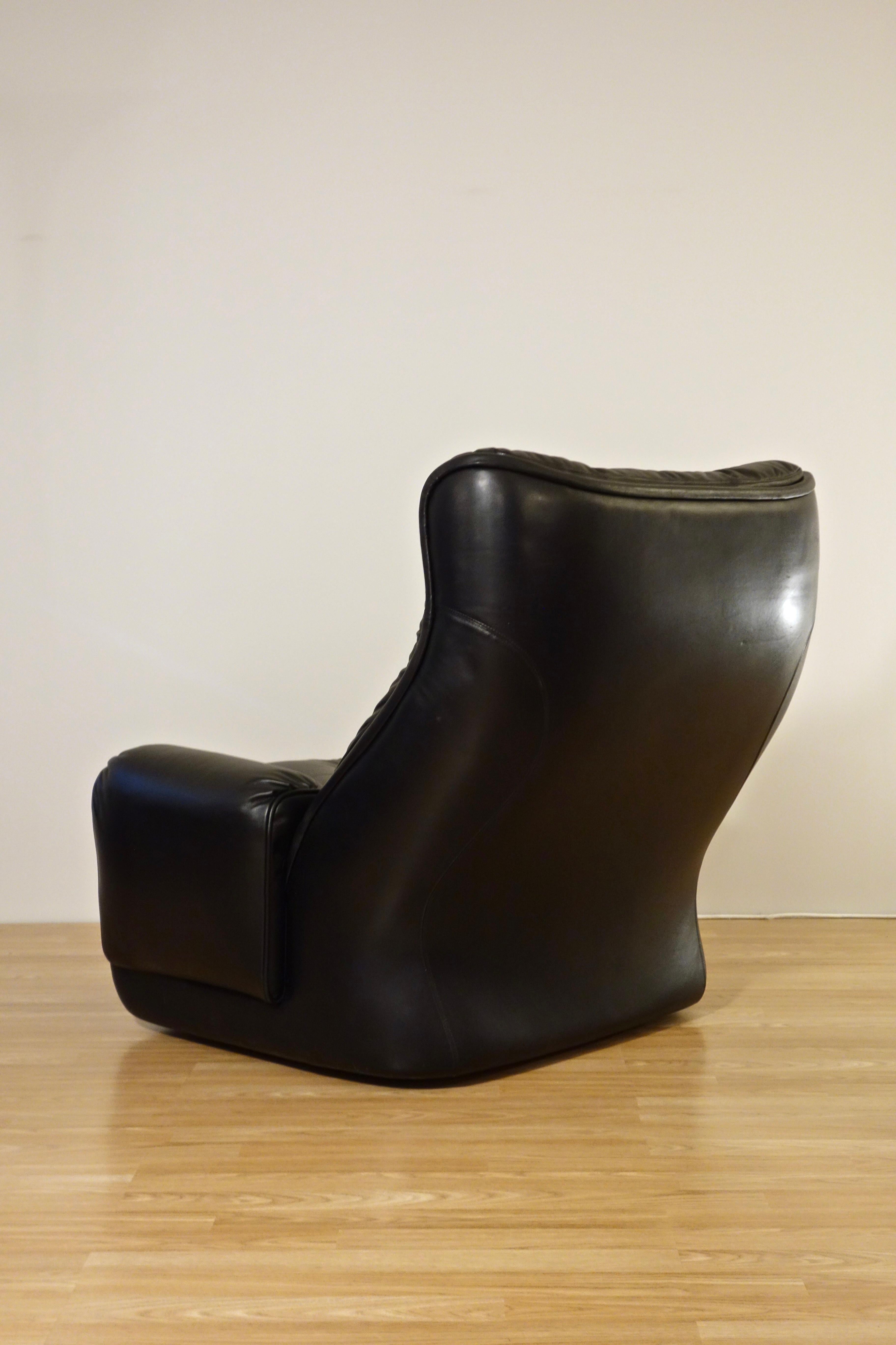Français Michel Cadestin Armchair Orchidée for Airborne, French 1970's en vente