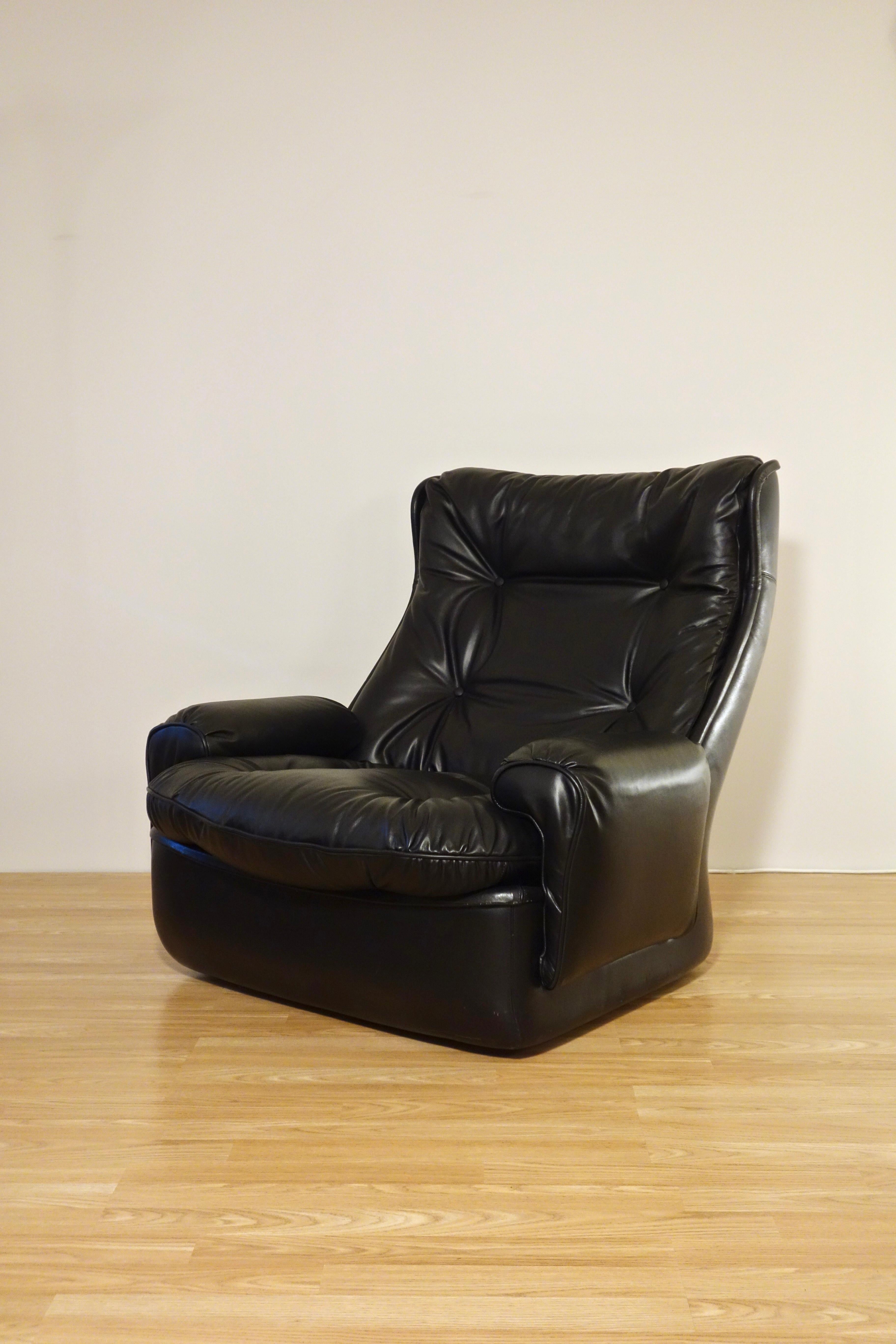 Michel Cadestin Armchair Orchidée for Airborne, French 1970's Bon état - En vente à VILLEURBANNE, FR