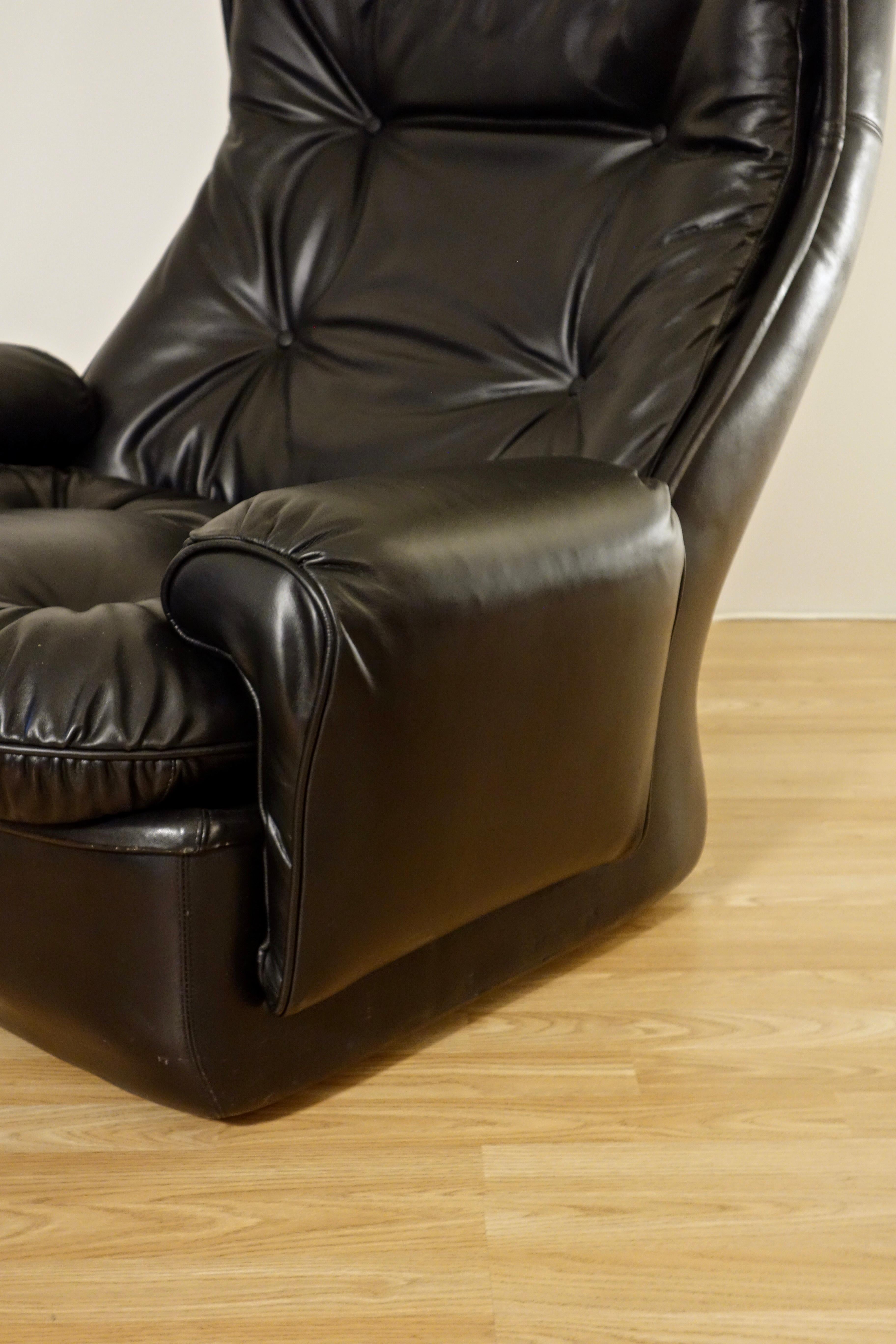 Michel Cadestin Armchair Orchidée for Airborne, French 1970's en vente 1