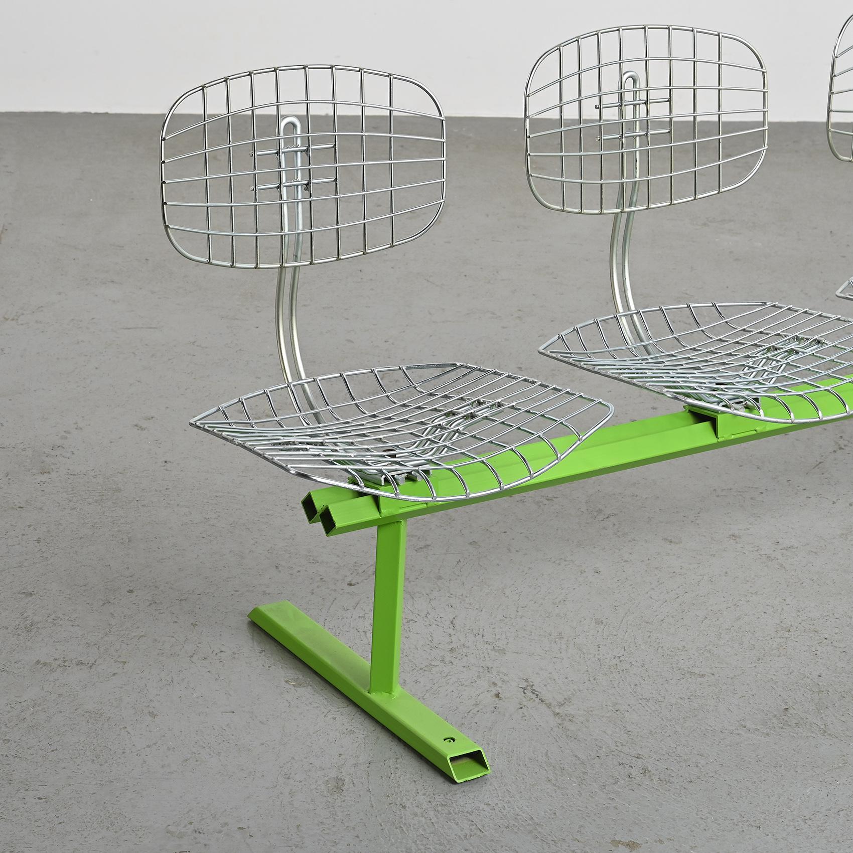 Michel Cadestin: Panchina Beaubourg con 4 posti a sedere, 1974 In condizioni buone in vendita a VILLEURBANNE, FR