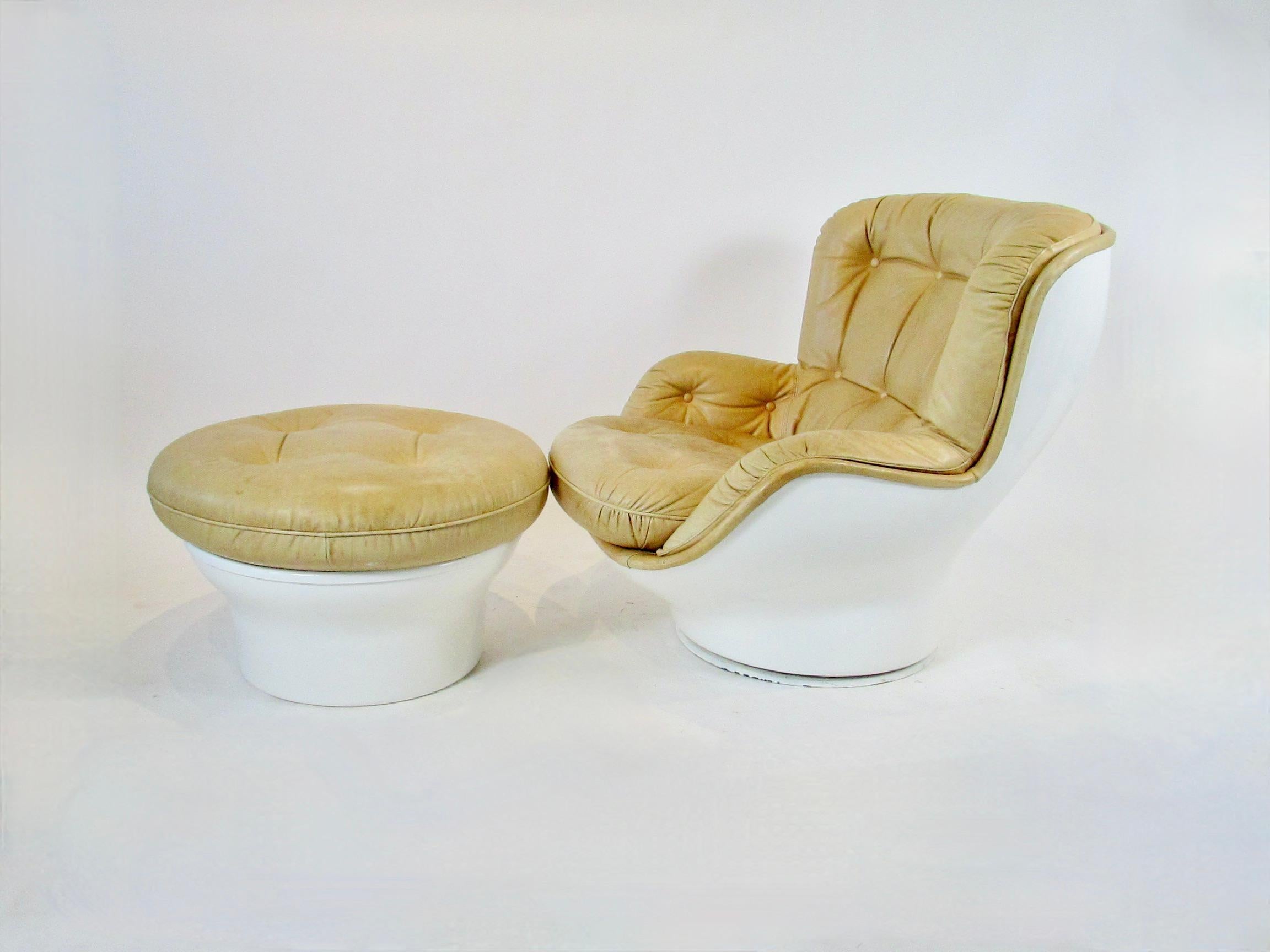 Michel Cadestin for Airborne White Fiberglass with Leather Lounge Chair Ottoman For Sale 4
