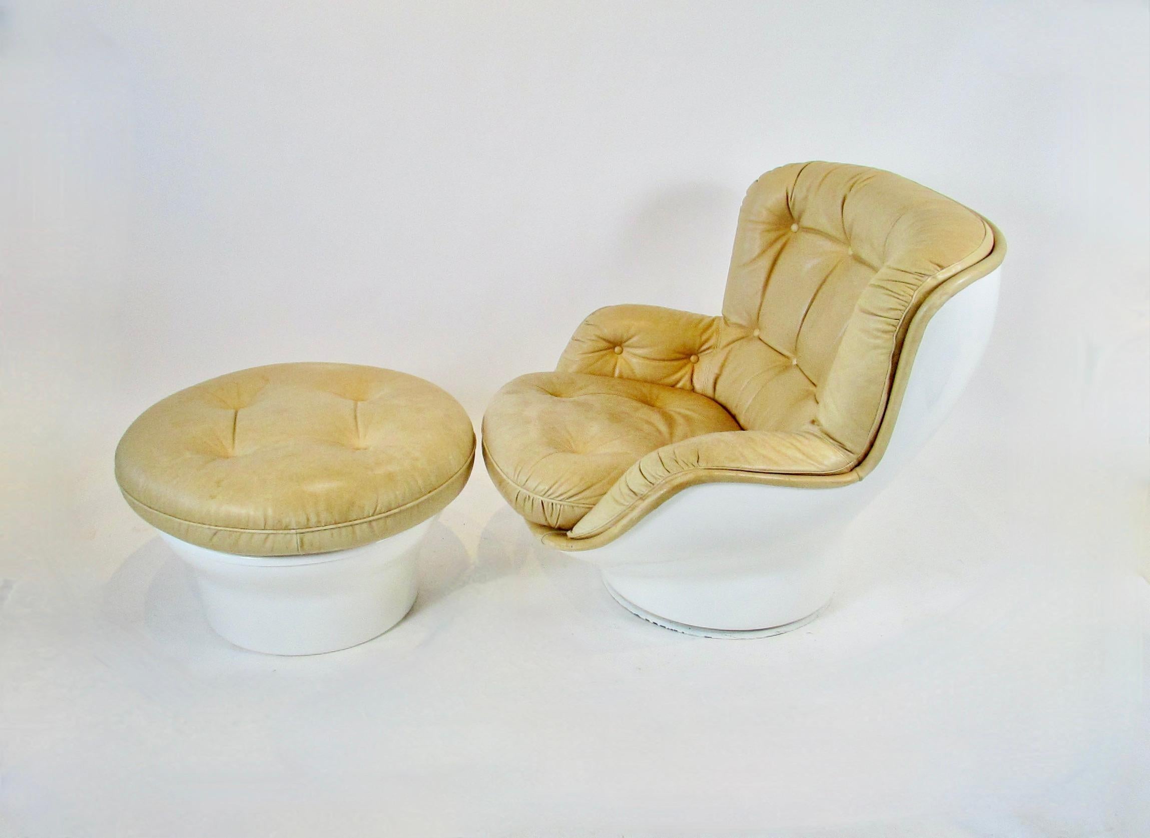 Michel Cadestin for Airborne White Fiberglass with Leather Lounge Chair Ottoman For Sale 5