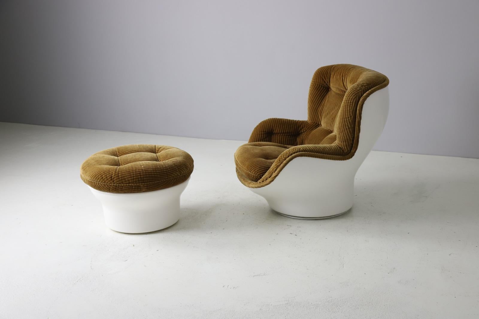 Metal Michel Cadestin ‘Karate’ lounge chair and ottoman for Airborne, France 1970s