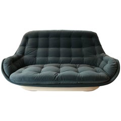 Michel Cadestin Karate Sofa Airborne Edition