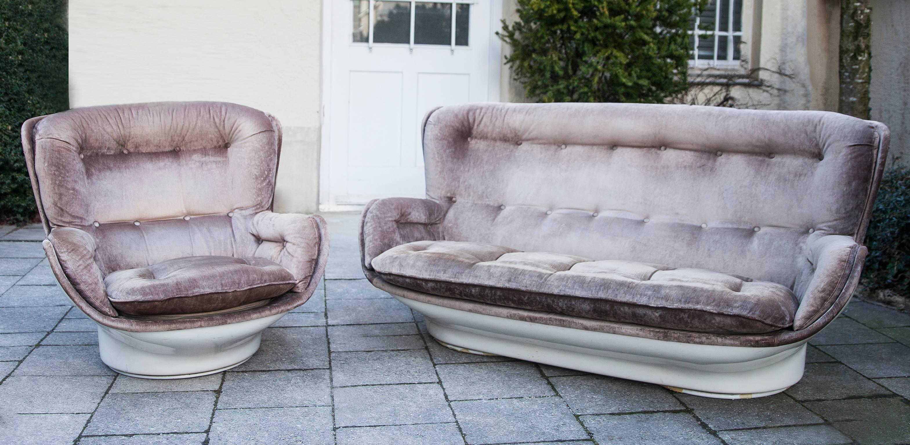Michel Cadestin Karate Velvet Lounge Chair for Airborne, 1968 In Good Condition In Munich, DE