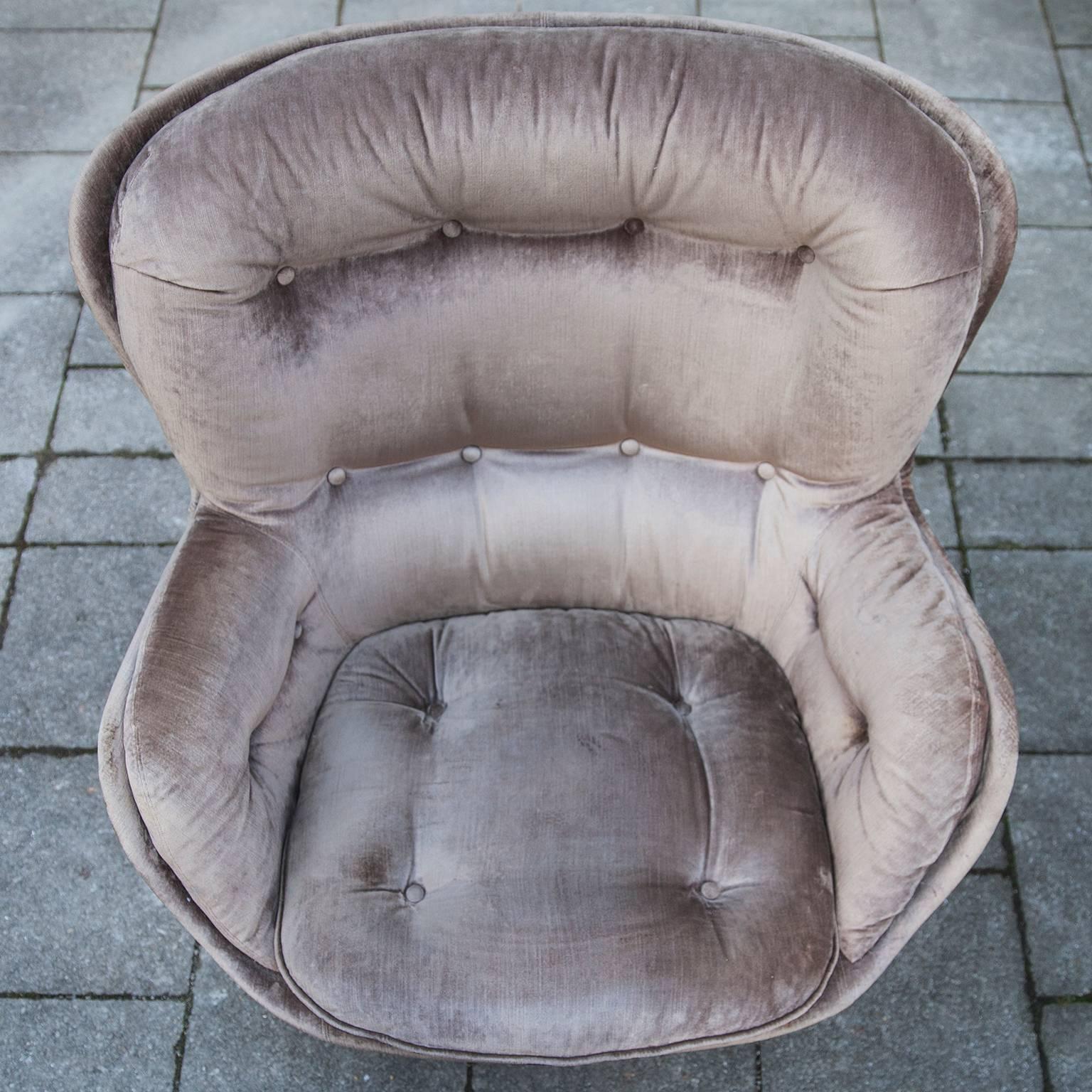 Michel Cadestin Karate Velvet Lounge Chair for Airborne, 1968 2