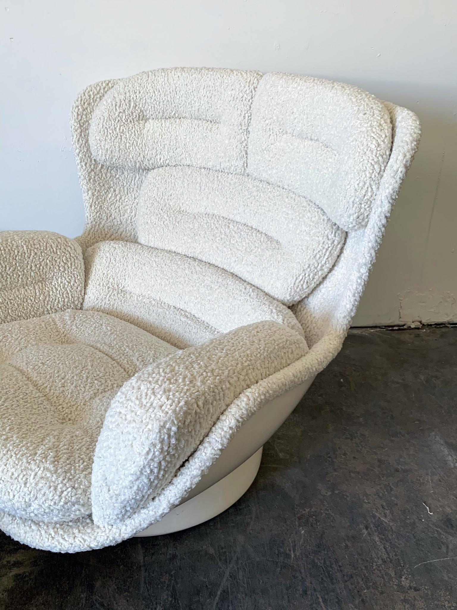 Chaise Michel Cadestin Karate x Joe Colombo Elda Mashup des années 1970 avec pouf 3