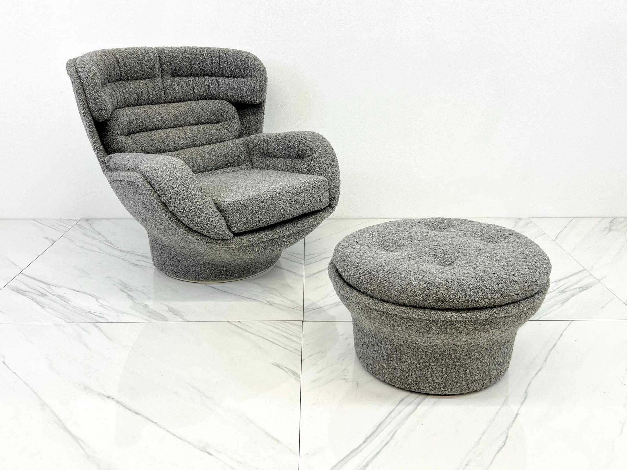 Introducing the chair of your wildest vintage dreams, born right here in our gallery's creative think-tank. Picture this: a 1970s Space Age fiberglass chair, originally designed by the legendary Michel Cadestin. Yeah, it's the iconic Karate chair,