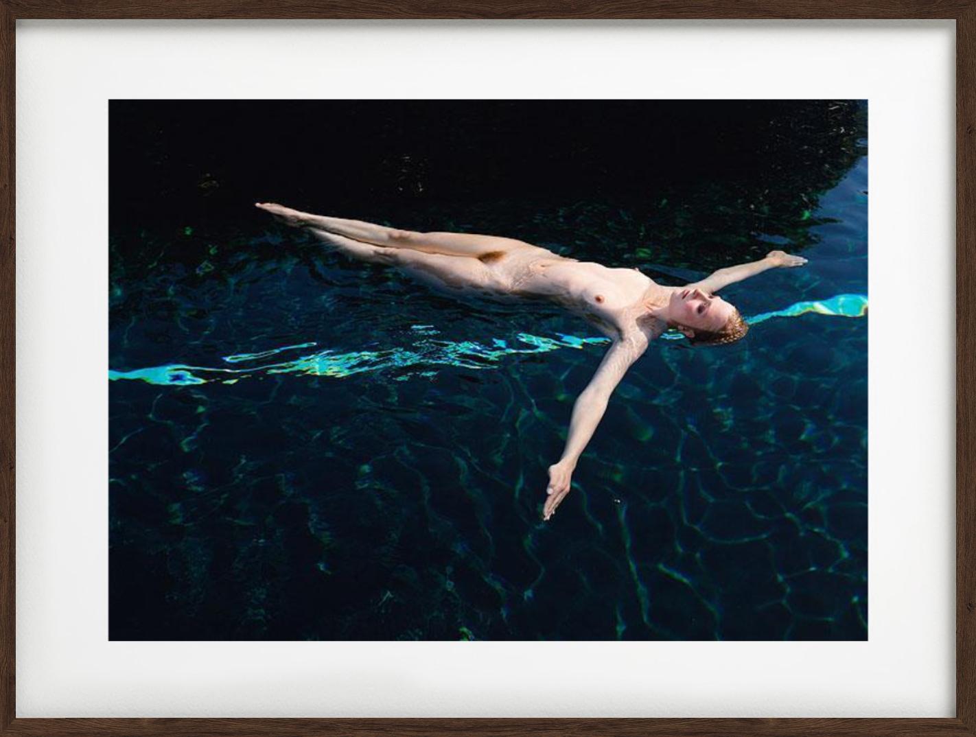 Anonymous Nude I - nude floating in water, fine art photography, 1999 - Photograph by Michel Comte
