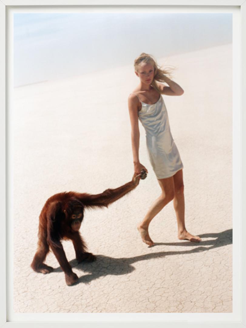 Die Schöne und das Biest, L'Uomo Vogu, Fine Art Photography, 1996 (Beige), Figurative Photograph, von Michel Comte
