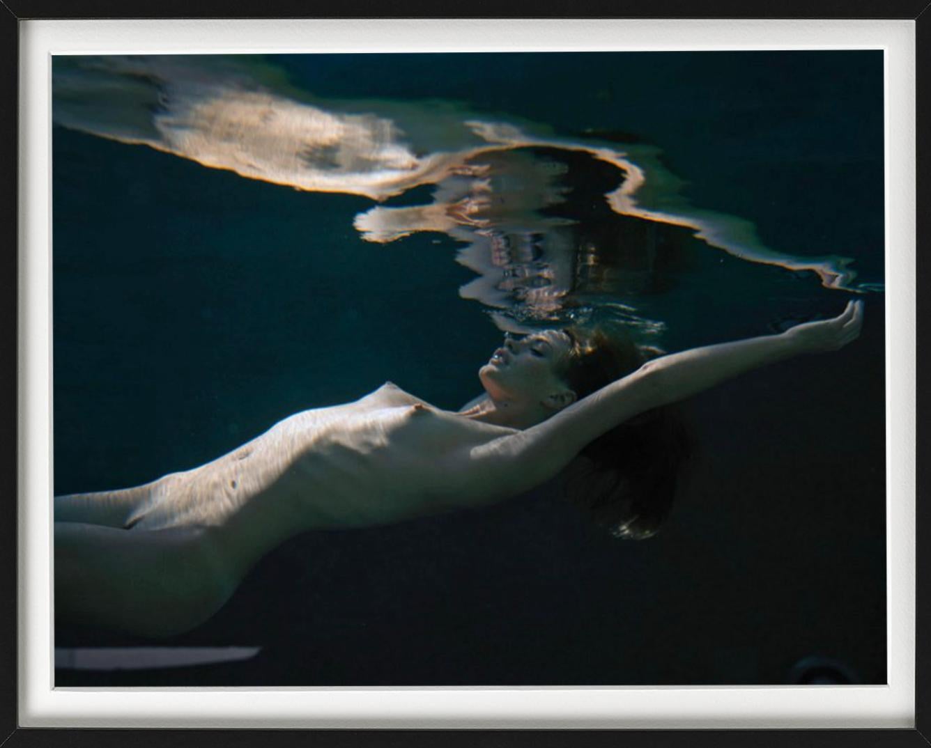 Water Nude, Los Angeles - Black Nude Photograph by Michel Comte
