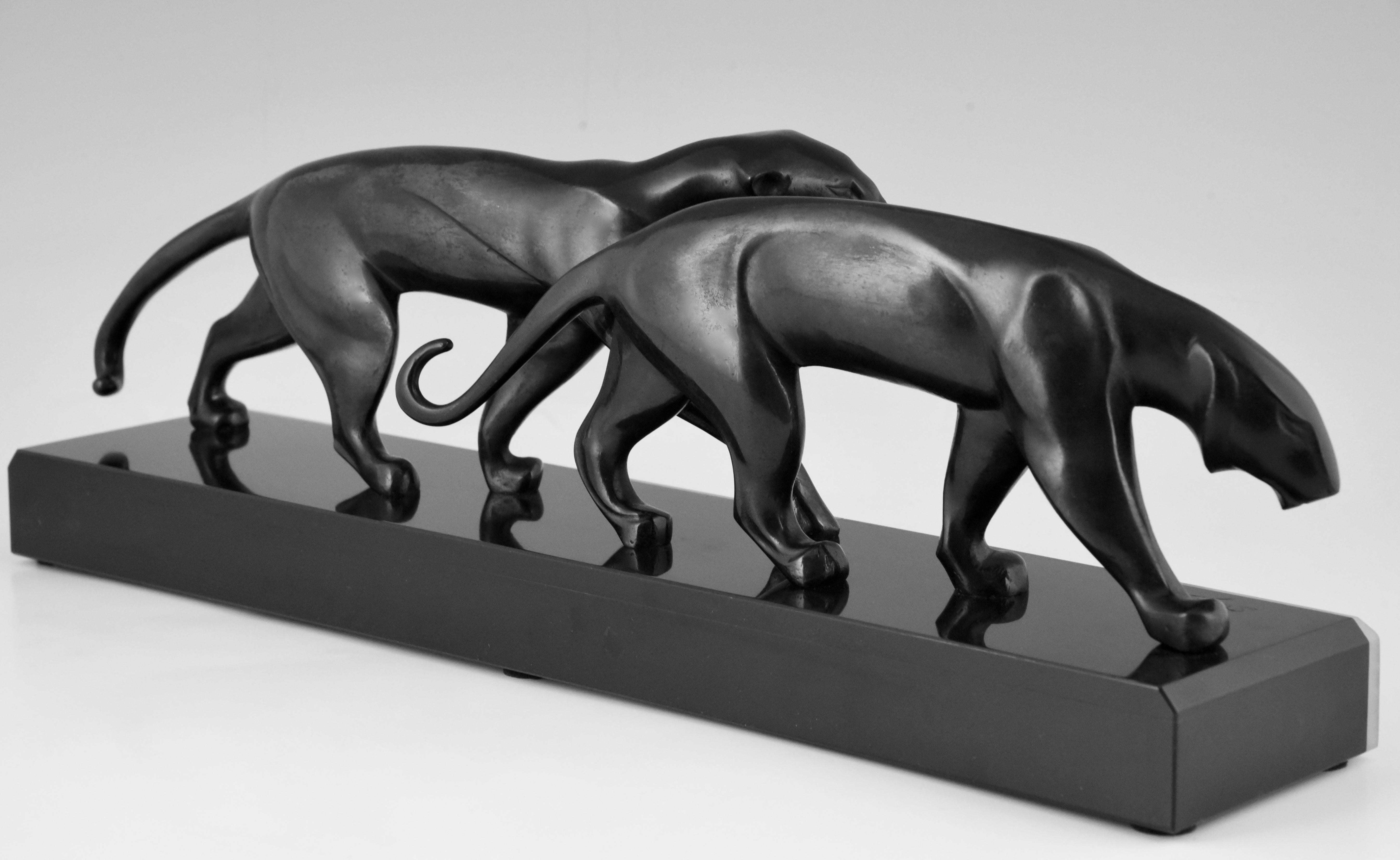 Michel Decoux Art Deco Bronze Sculpture Two Panthers, France, 1920 In Good Condition In Antwerp, BE