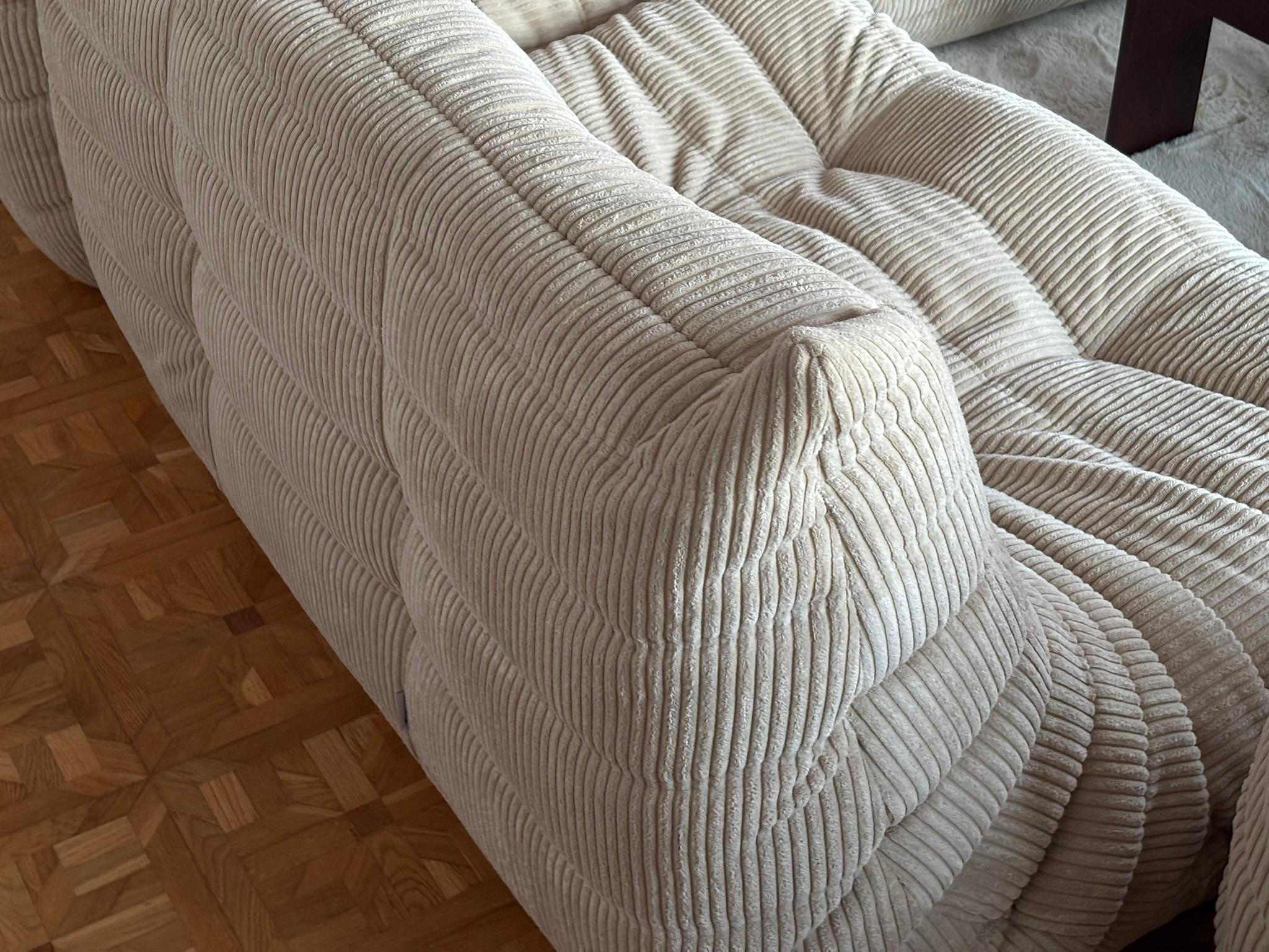 Michel Ducaroy for Ligne Roset Beige Corduroy Togo Sofas, Set of 5 en venta 2
