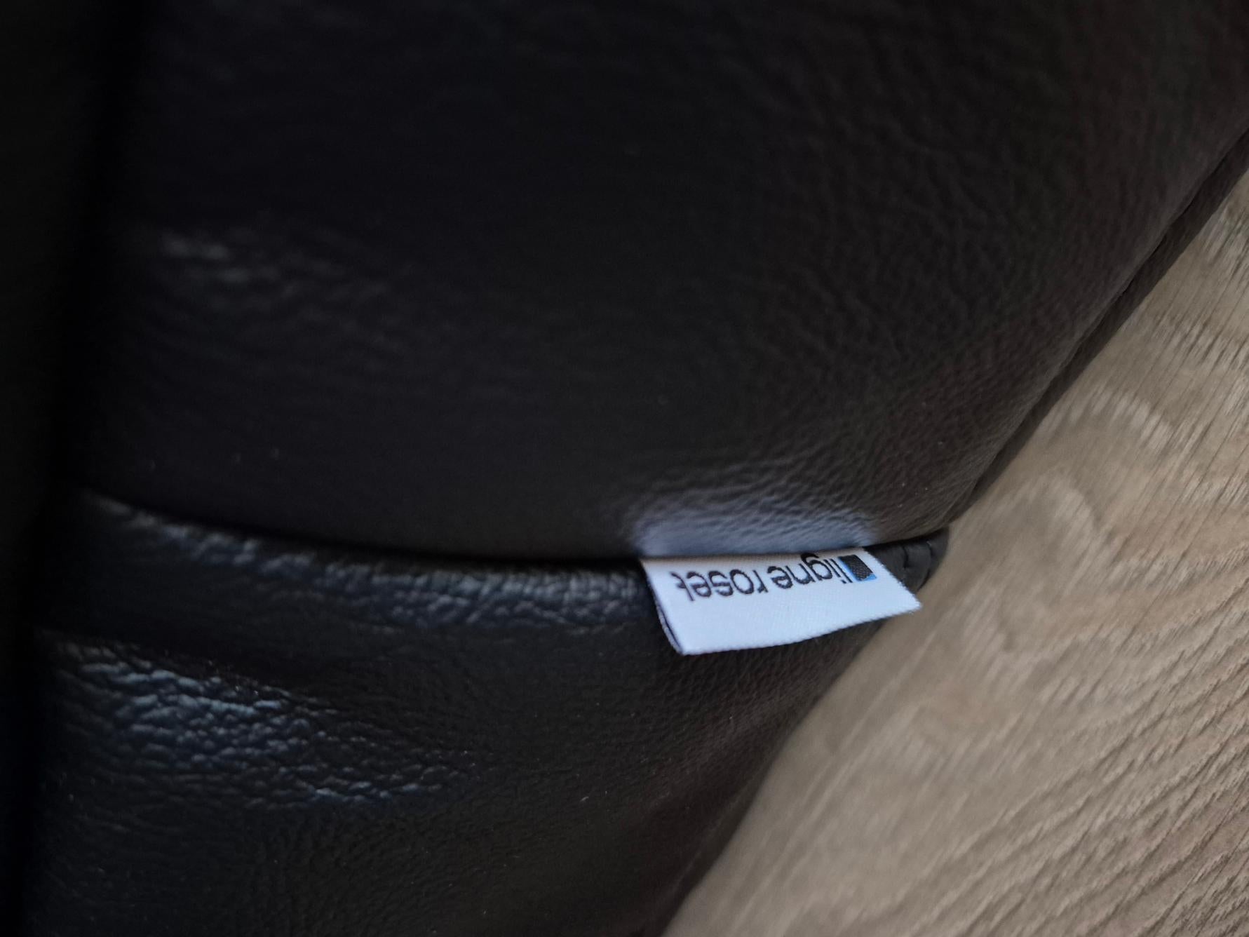 Sofá y puf Togo de piel negra, set de 2, Michel Ducaroy para Ligne Roset 6
