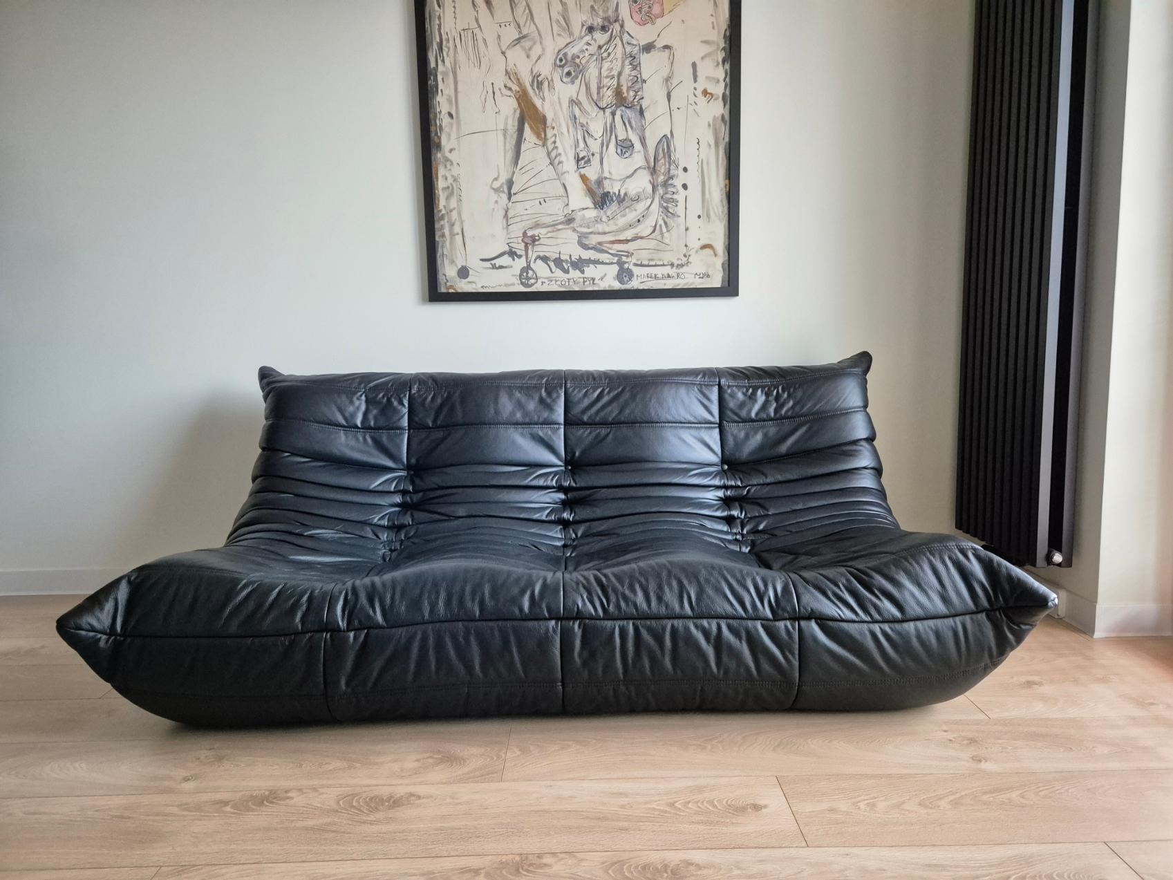 Sofá y puf Togo de piel negra, set de 2, Michel Ducaroy para Ligne Roset Moderno