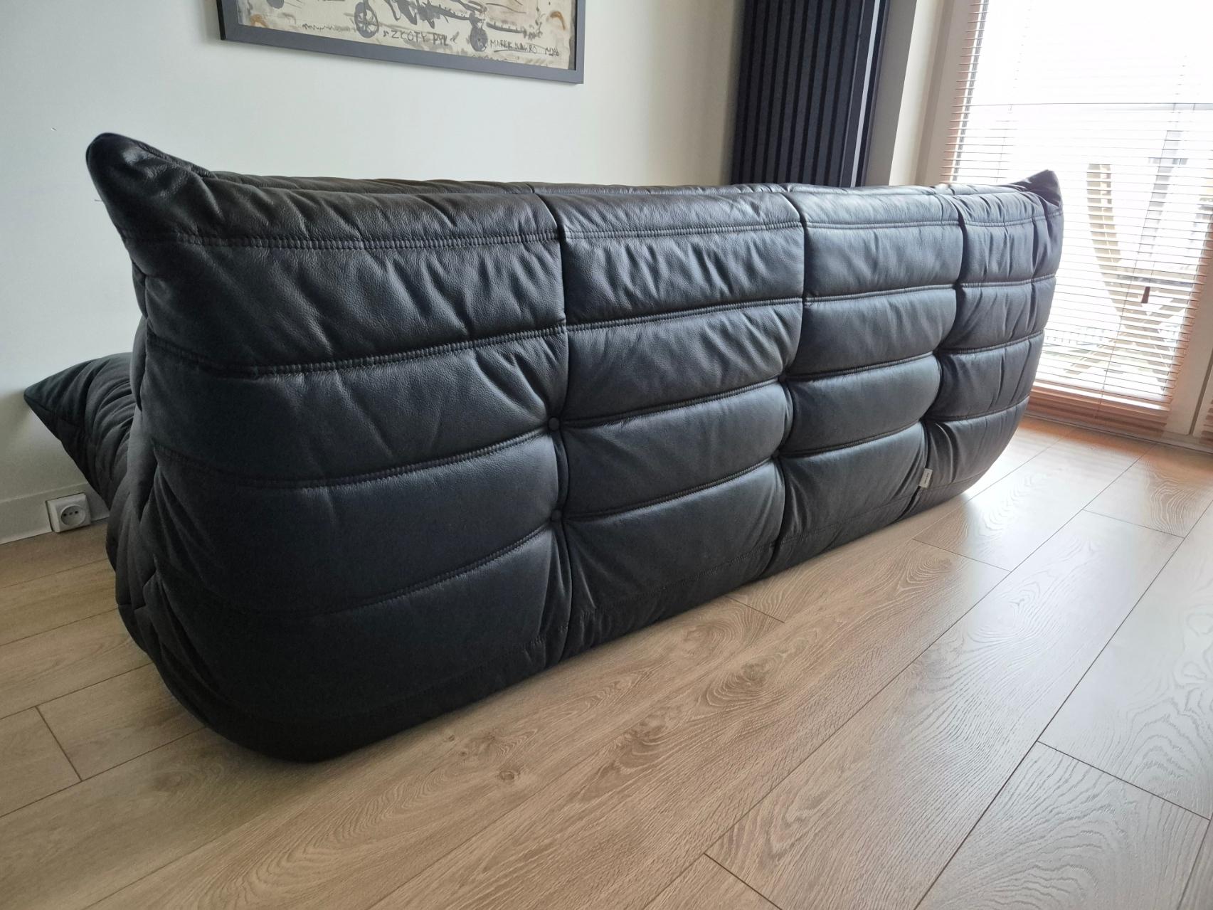 Sofá y puf Togo de piel negra, set de 2, Michel Ducaroy para Ligne Roset 1